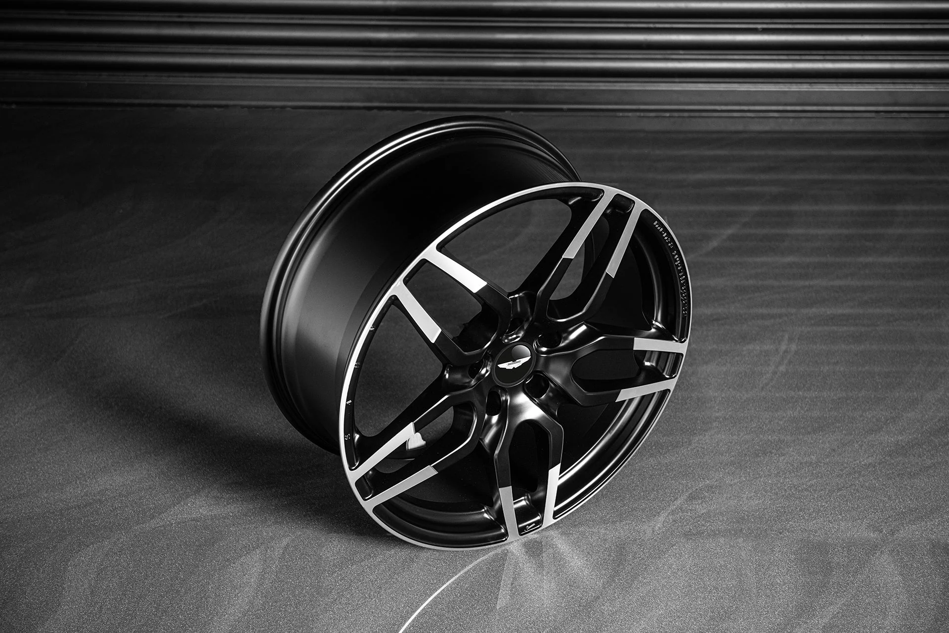 Aston Martin Vanquish (2012-2018) Superleggera Light Alloy Wheels - Image 15