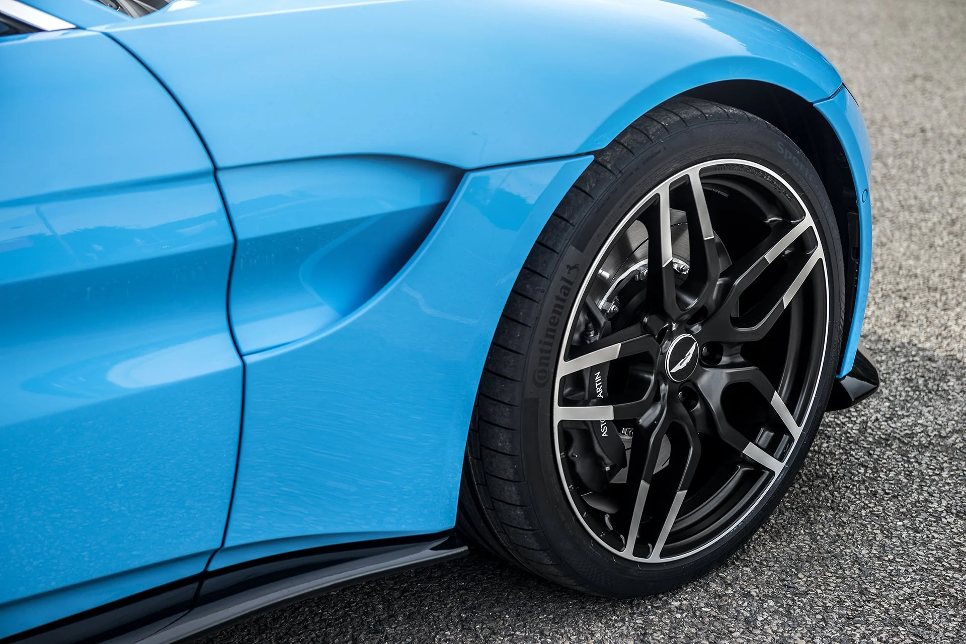 Aston Martin Vantage (2018 Onwards) Superleggera Light Alloy Wheels - Image 11