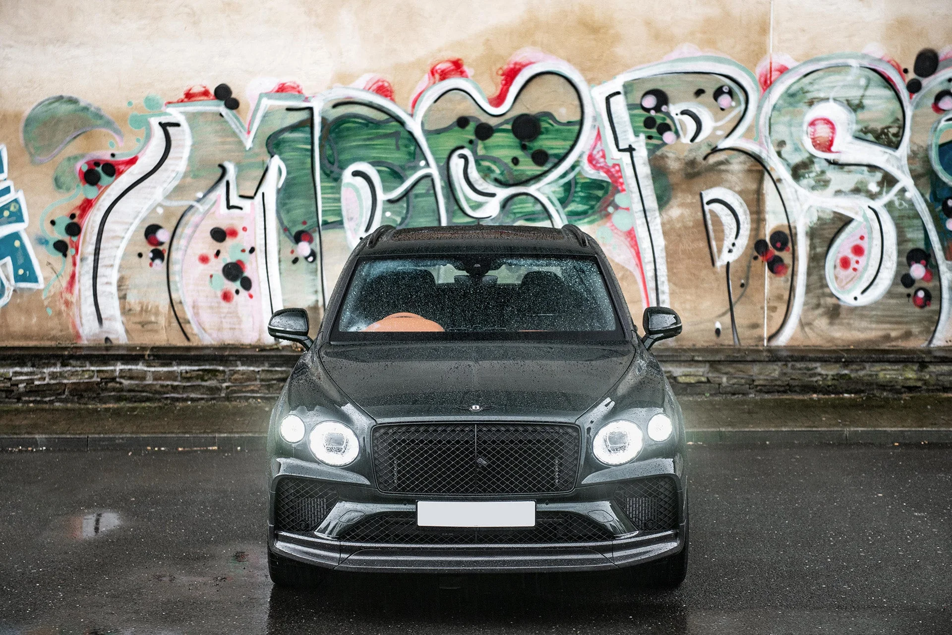 Bentley Bentayga Exposed Carbon Body Kit For Sleek Performance - Image 11