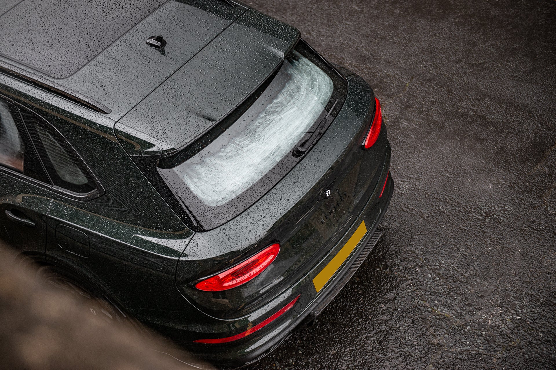 Bentley Bentayga Exposed Carbon Body Kit For Sleek Performance - Image 16