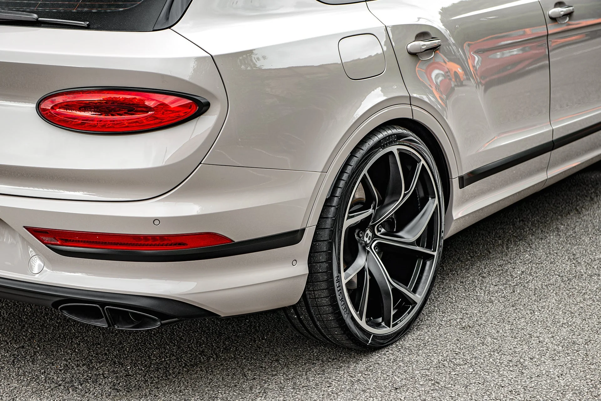 Bentley Bentayga (2020 Onwards) - Type 56 RS-Forged Alloy Wheels - Image 35