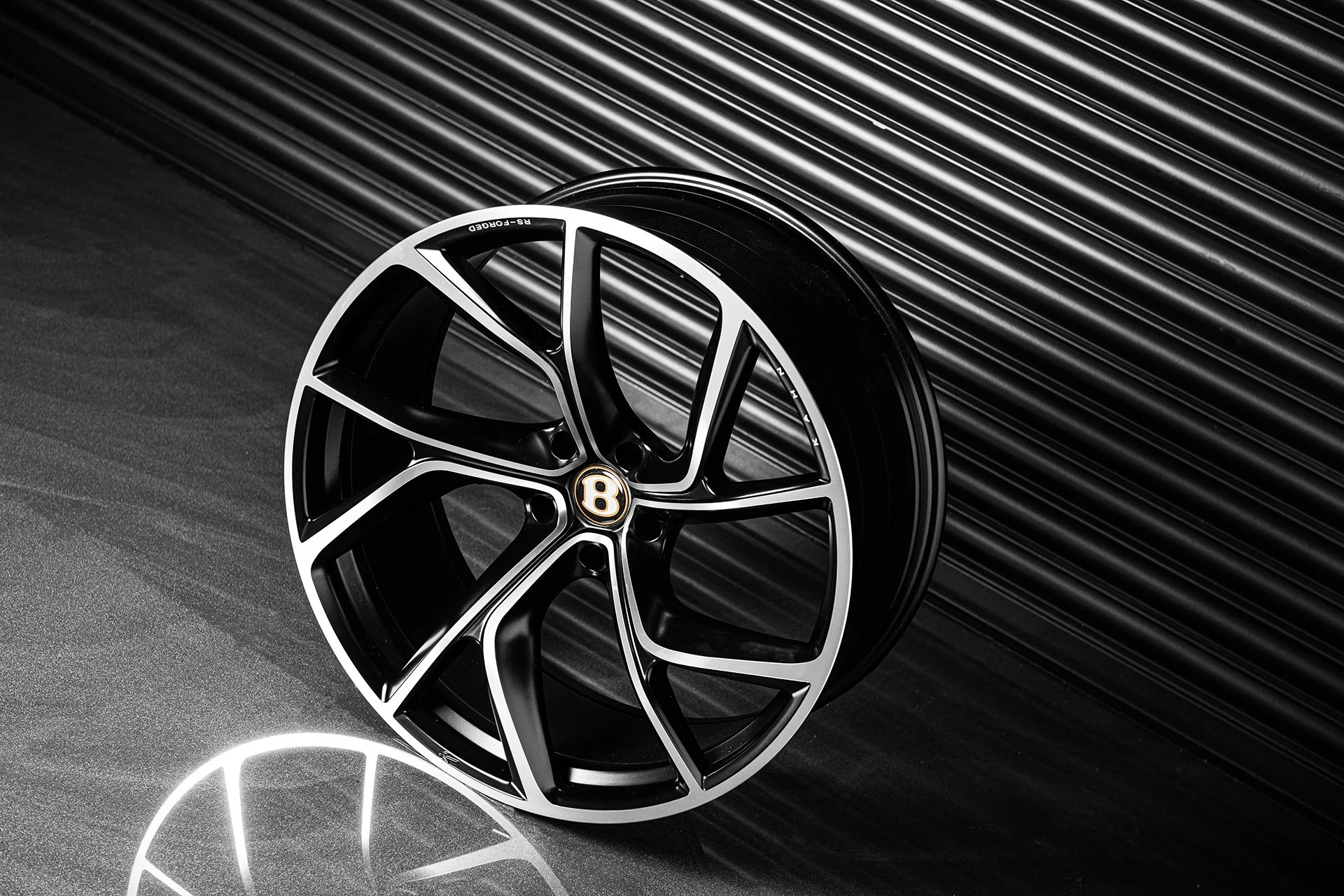 Bentley Bentayga (2020 Onwards) - Type 56 RS-Forged Alloy Wheels - Image 4