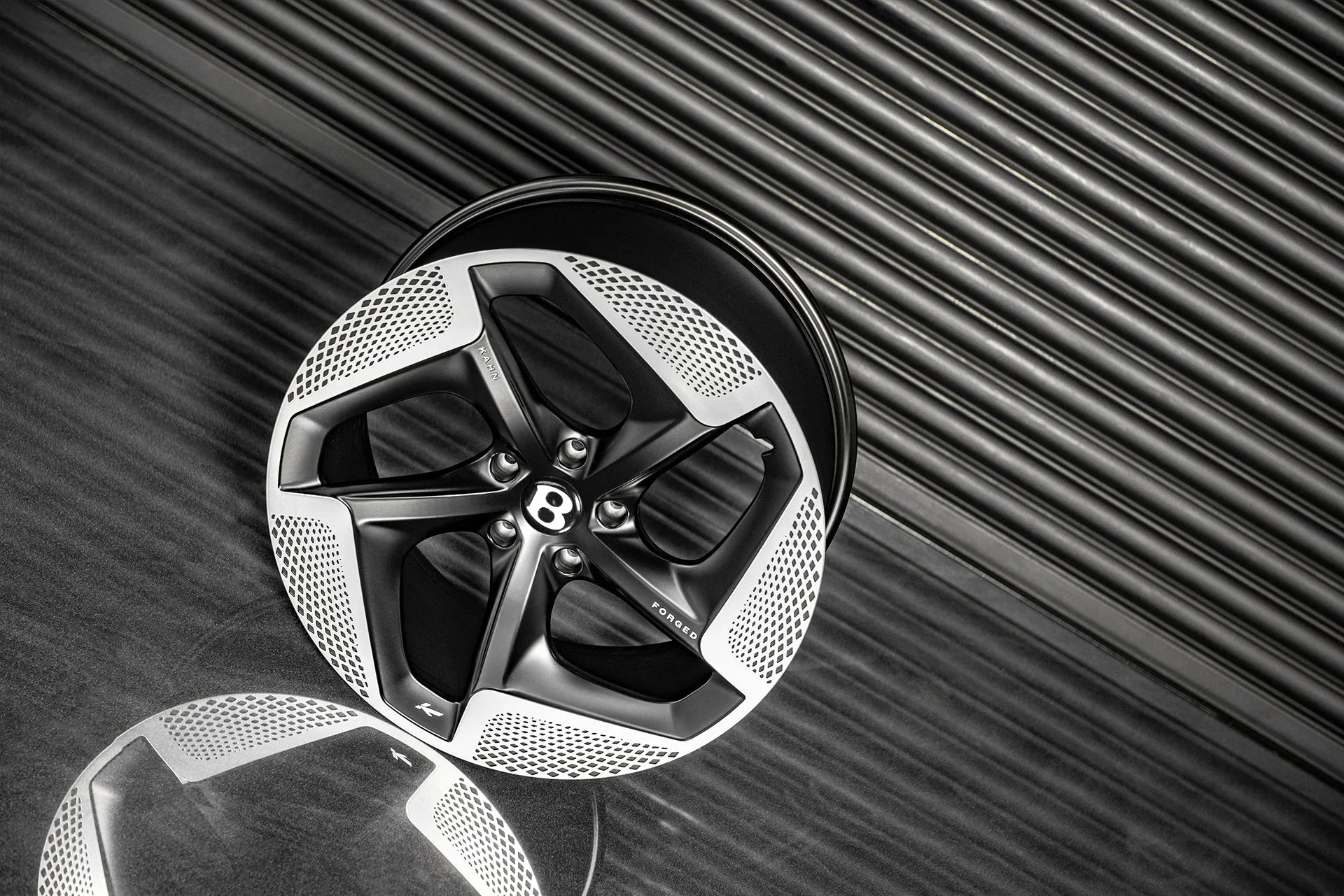Bentley Bentayga (2020 Onwards) - Type 8 Forged Alloy Wheels - Image 14