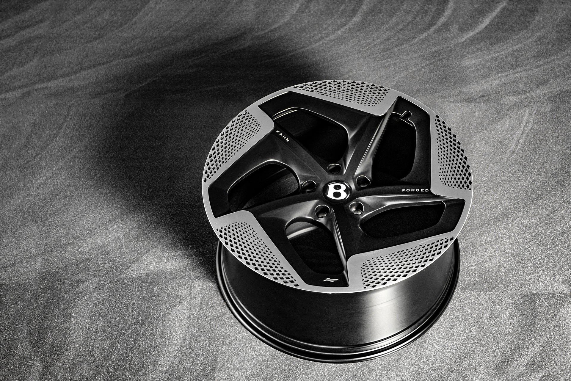 Bentley Bentayga (2020 Onwards) - Type 8 Forged Alloy Wheels - Image 16
