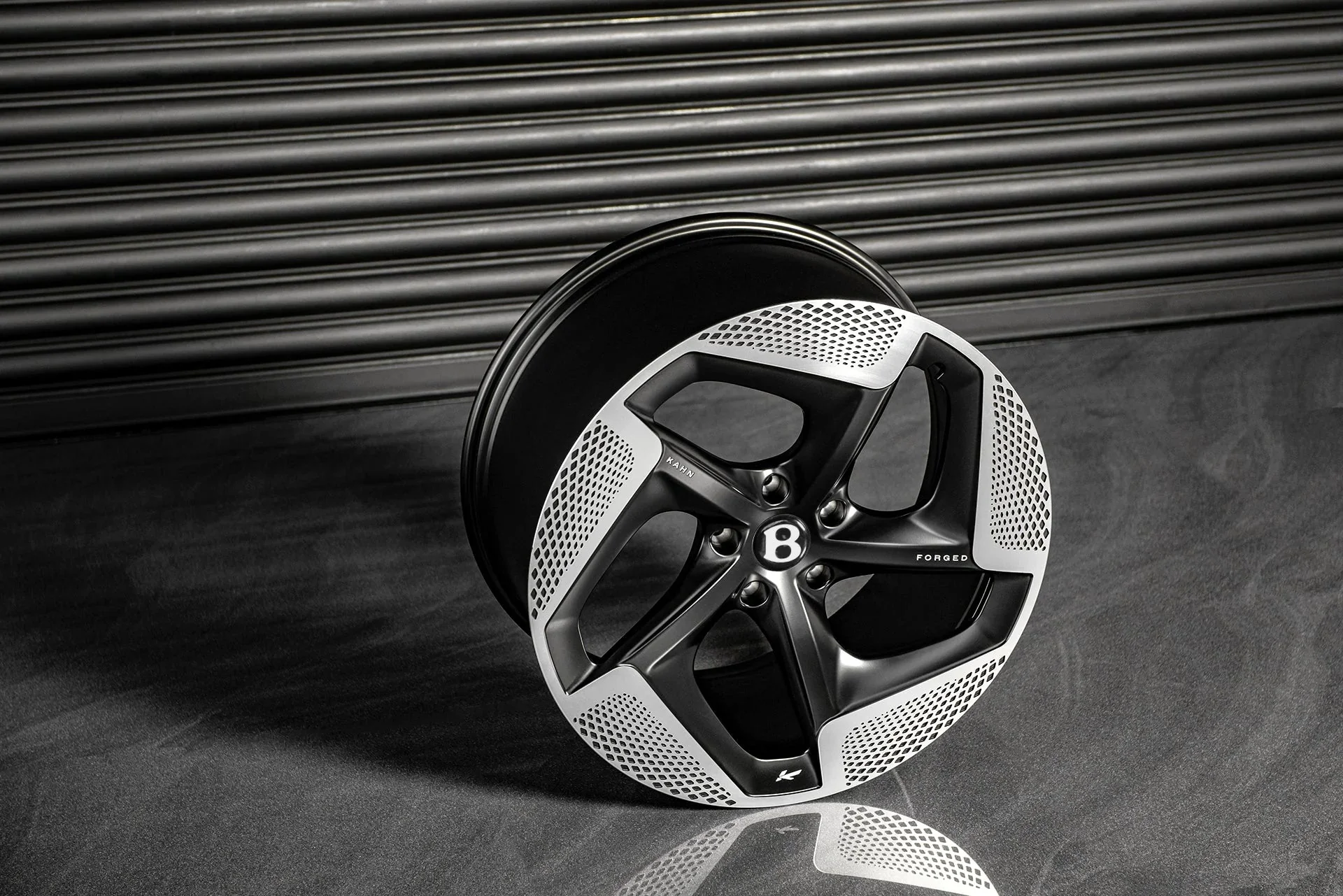 Bentley Bentayga (2020 Onwards) - Type 8 Forged Alloy Wheels - Image 2