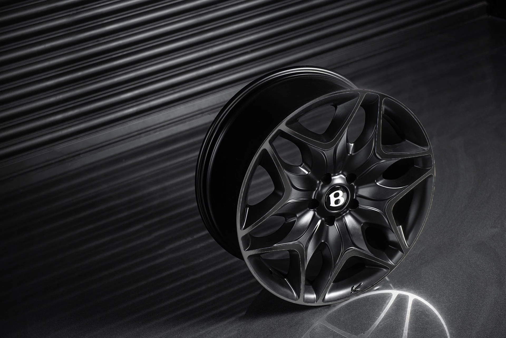 Bentley Mulsanne (2016 Onwards) Split 6 Light Alloy Wheels - Image 3