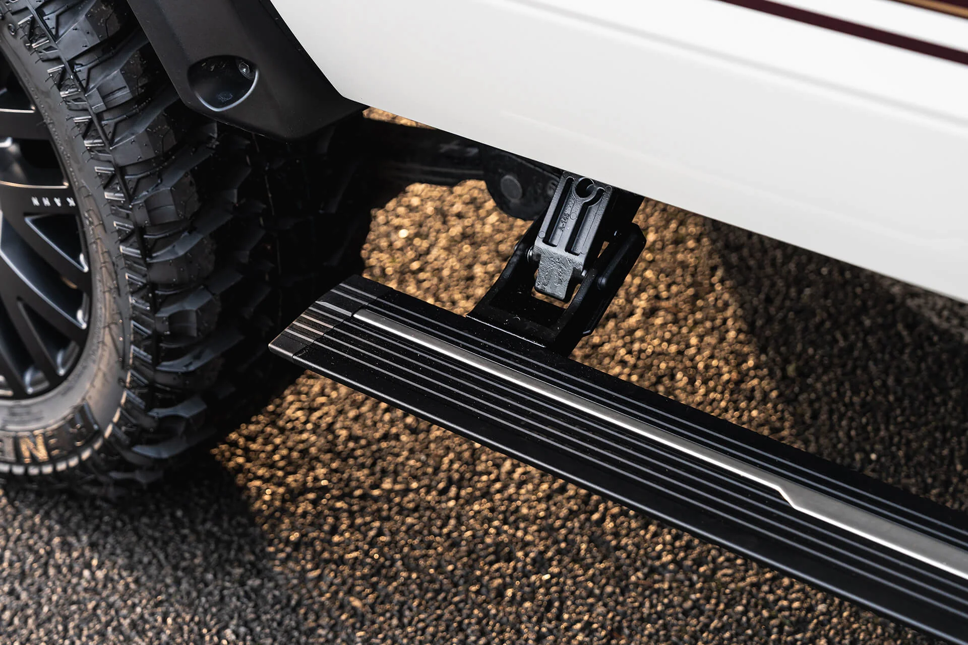 Electric Side Steps for Toyota Land Cruiser 70 2 Door (2023 Onwards) - Image 5
