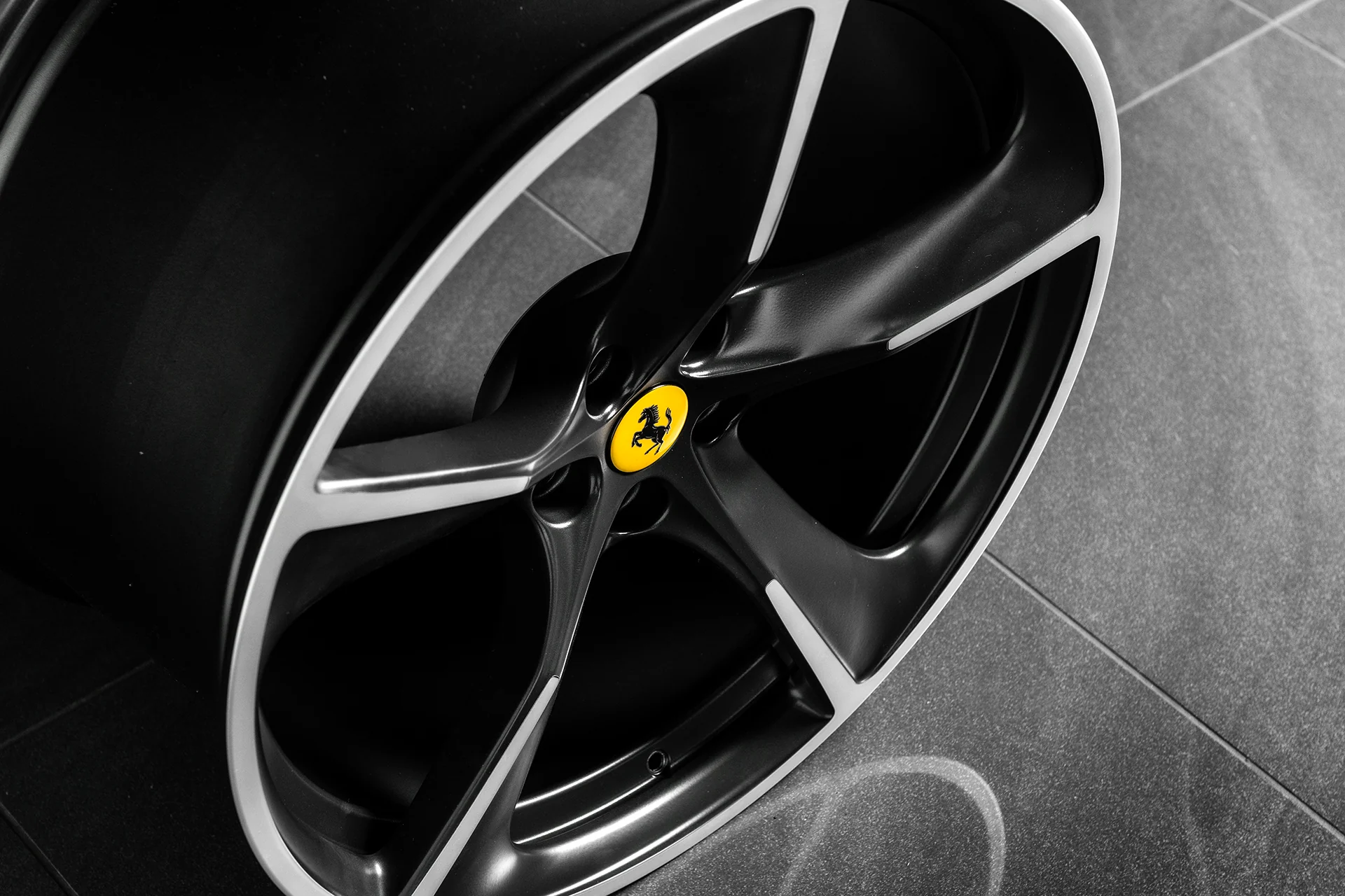 Ferrari 458 Grand Edition Remastered Forged Alloy Wheels - Image 4