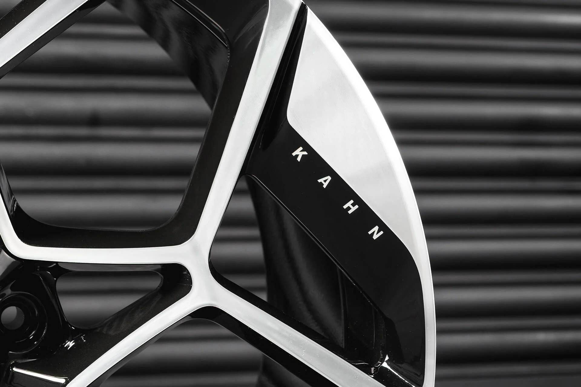 Ferrari Purosangue (2023 Onwards) Type 75 Forged Light Alloy Wheels - Image 13