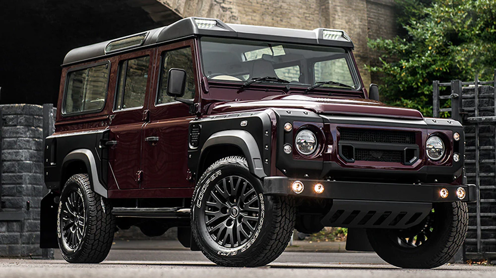 Land Rover Defender (1991-2016) Front Roof Shield with Integrated LED Lights - Image 6