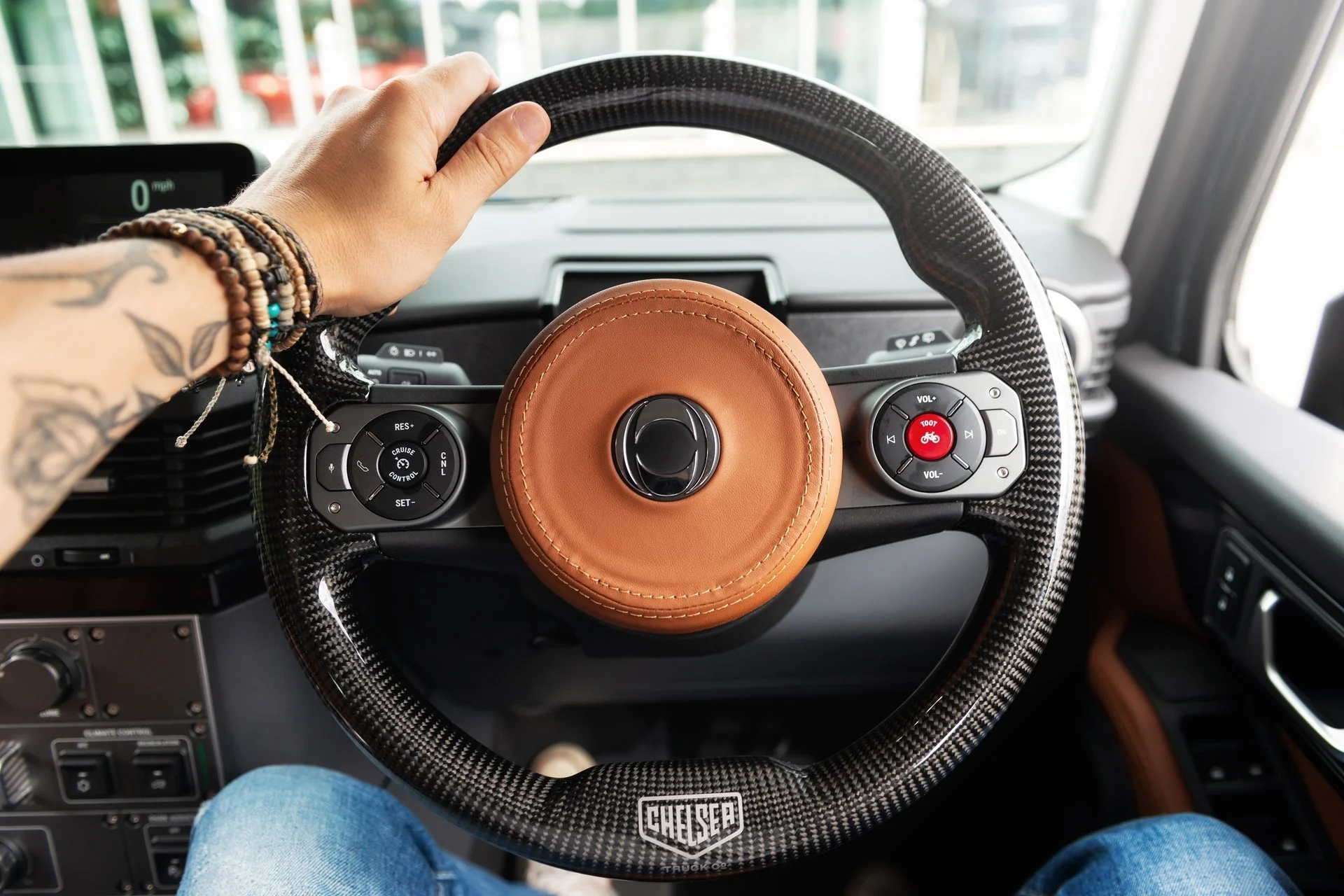 INEOS Grenadier (2023 Onwards) Carbon Steering Wheel - Image 5