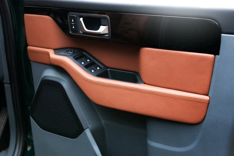 INEOS Grenadier (2023 Onwards) Comfort Leather Interior - Image 13