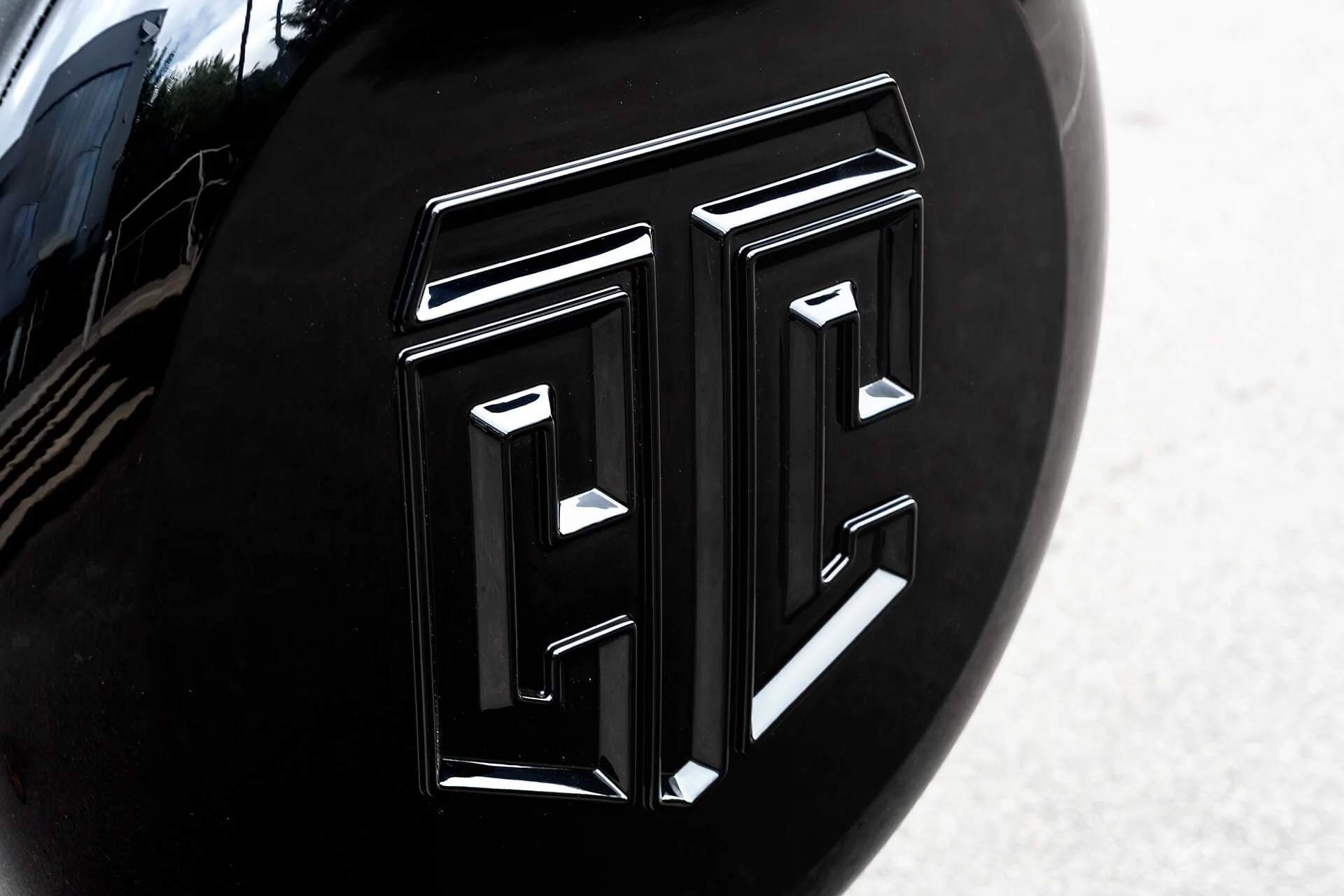 INEOS Grenadier (2023 Onwards) Crest Logo Hard Spare Wheel Cover - Image 13