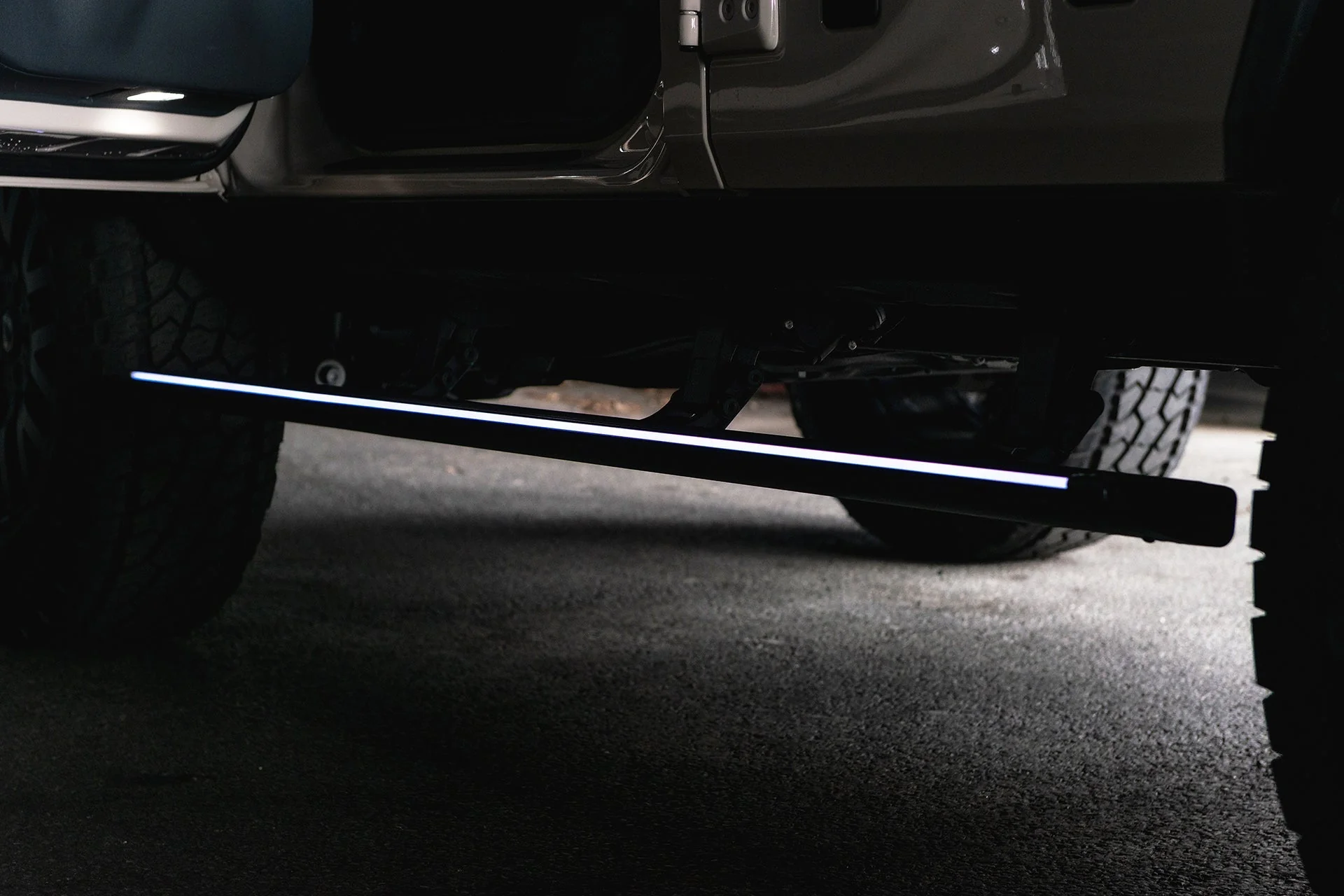 INEOS Grenadier (2023 Onwards) Electric Side Steps with LED Light Strips - Image 4