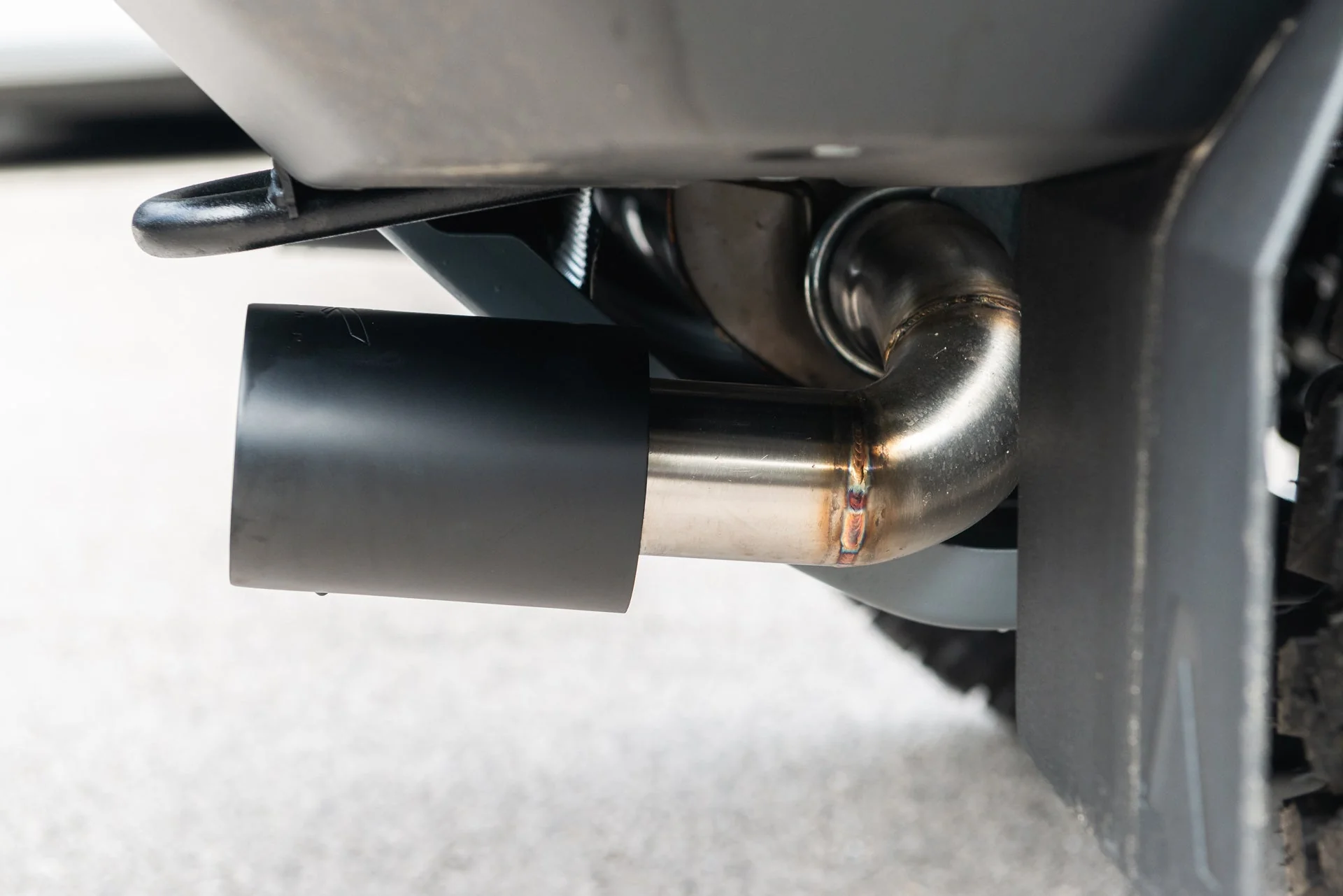 INEOS Grenadier (2023 Onwards) Black Crosshair Exhaust System - Petrol - Image 11