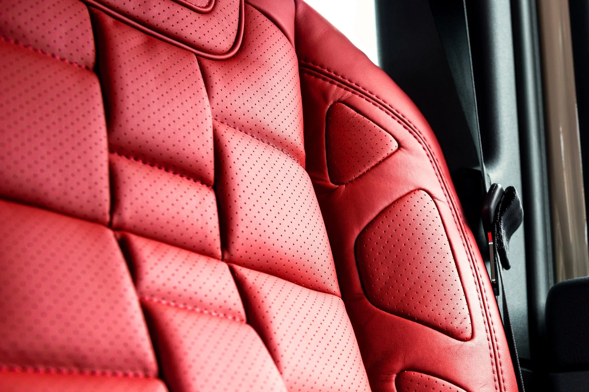 INEOS Grenadier (2023 Onwards) Sport Seat Leather Interior - Image 11