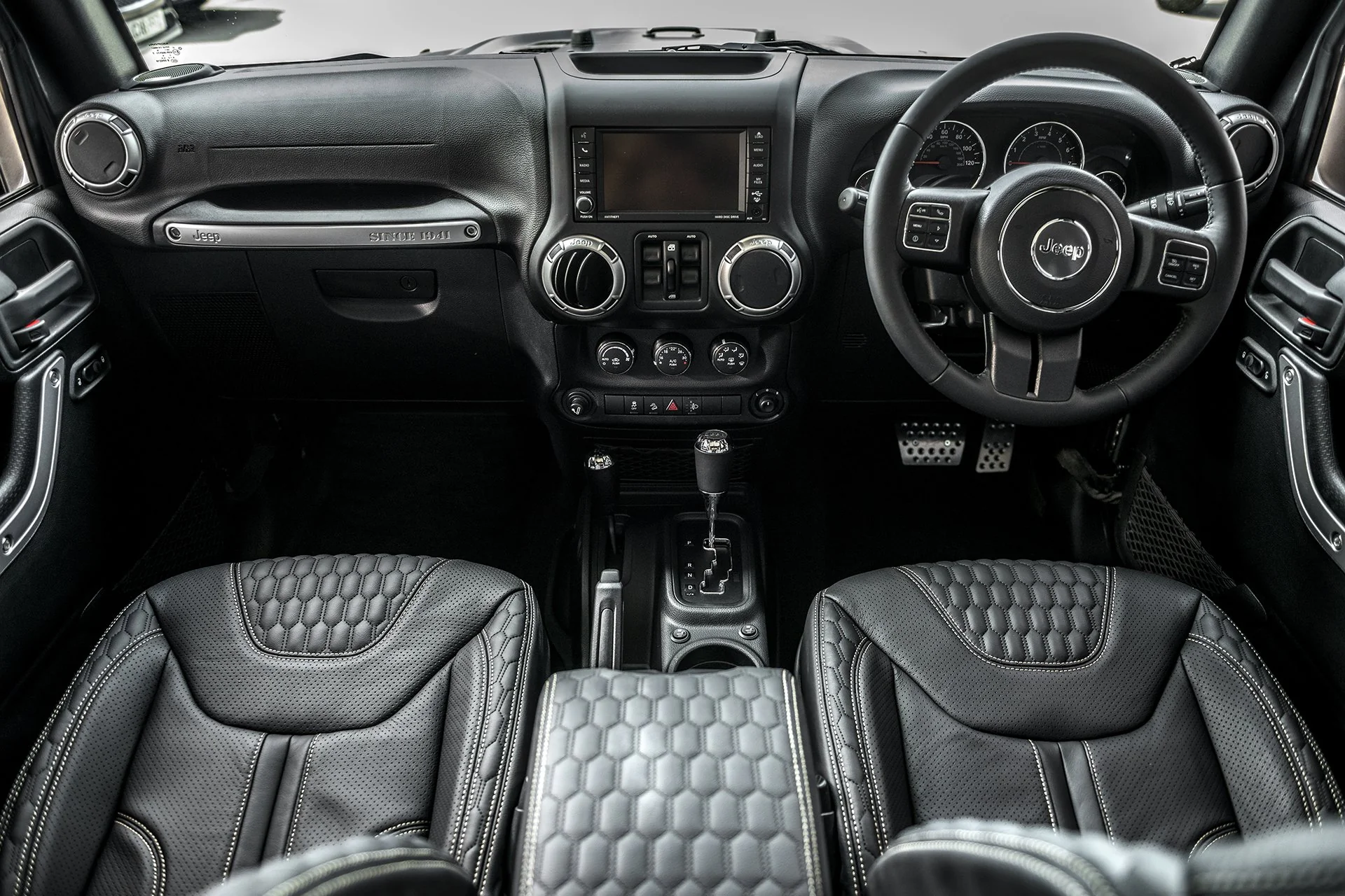 Jeep Wrangler JK 4 Door (2013-2018) Comfort Leather Interior - Image 6