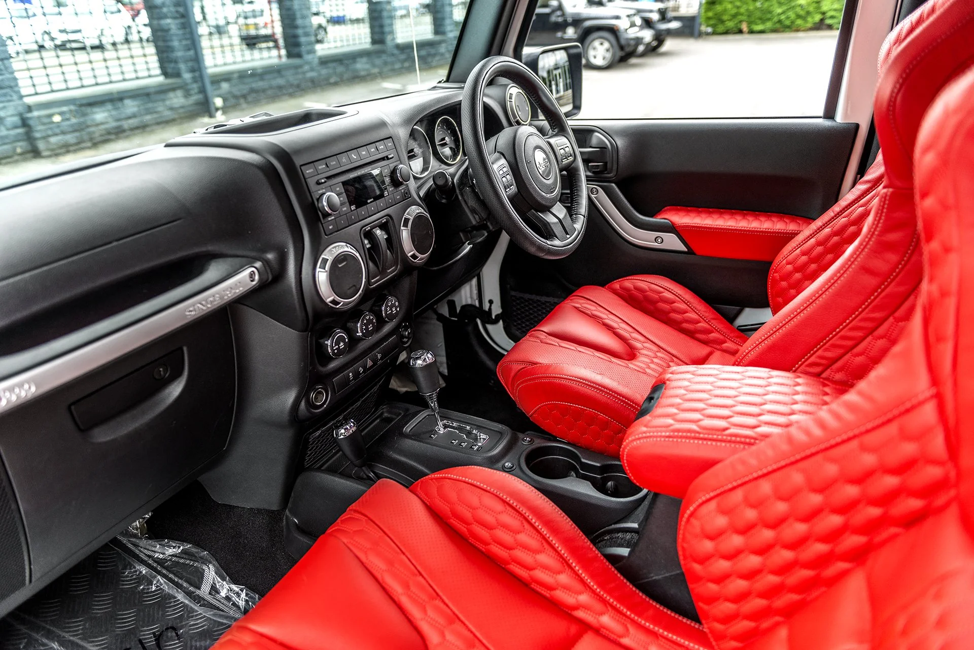 Jeep Wrangler JK 2 Door (2013-2018) Sport Leather Interior - Image 28