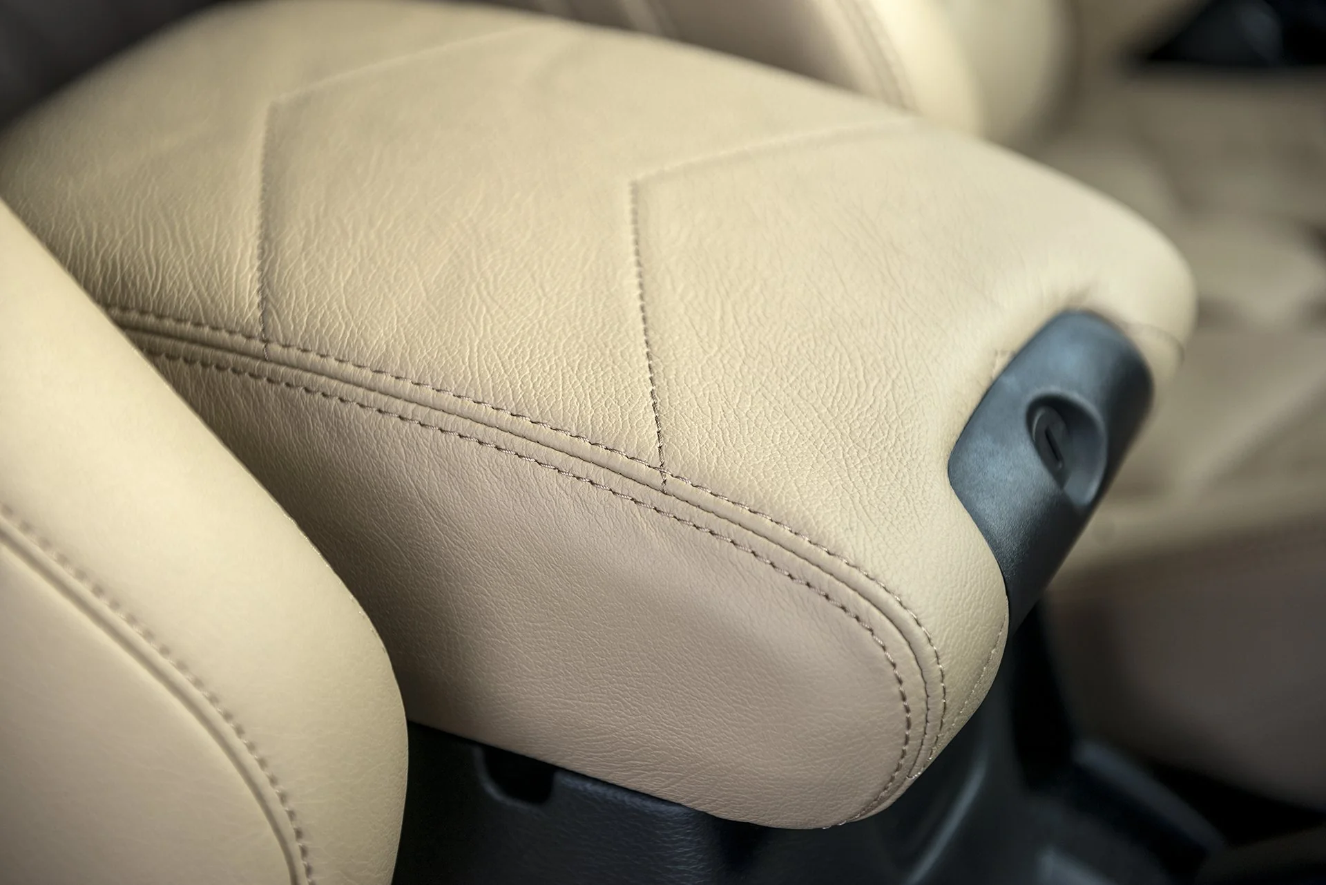Jeep Wrangler JK 4 Door (2013-2018) Sport Leather Interior - Image 16