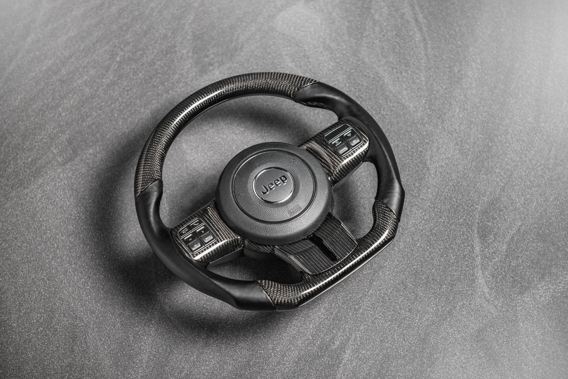 Jeep Wrangler JK (2011-2018) Exposed Carbon Steering Wheel - Image 4