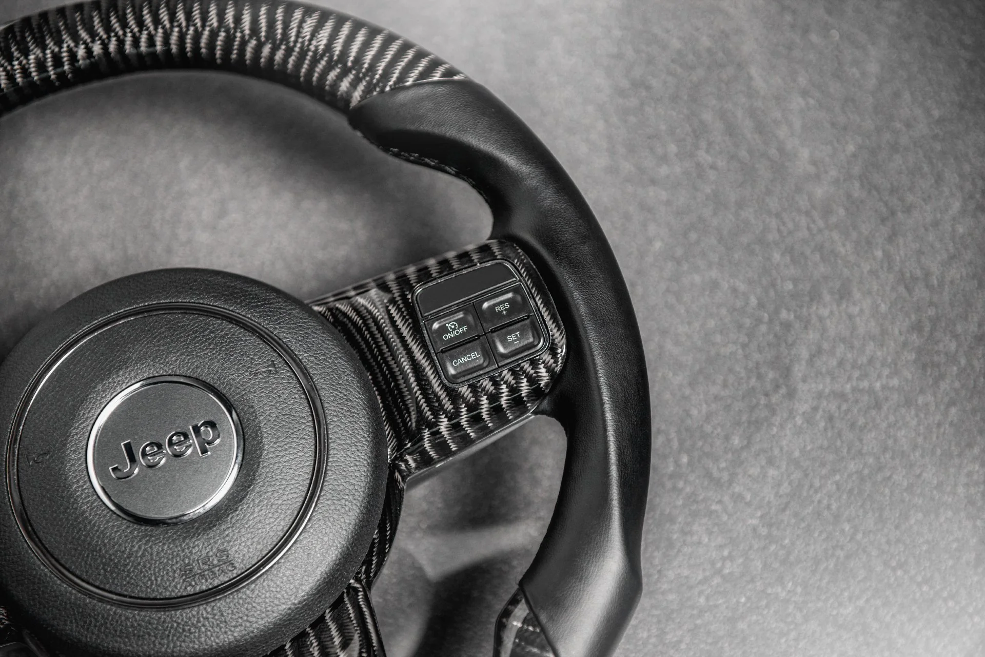 Jeep Wrangler JK (2011-2018) Exposed Carbon Steering Wheel - Image 3