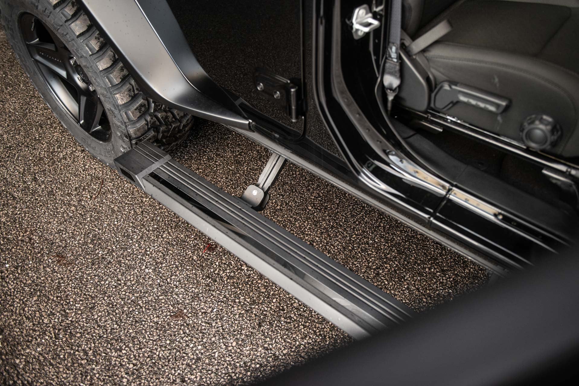 Jeep Wrangler JL (2018 Onwards) 4 Door Electric Side Steps with lights (running boards) - Image 16