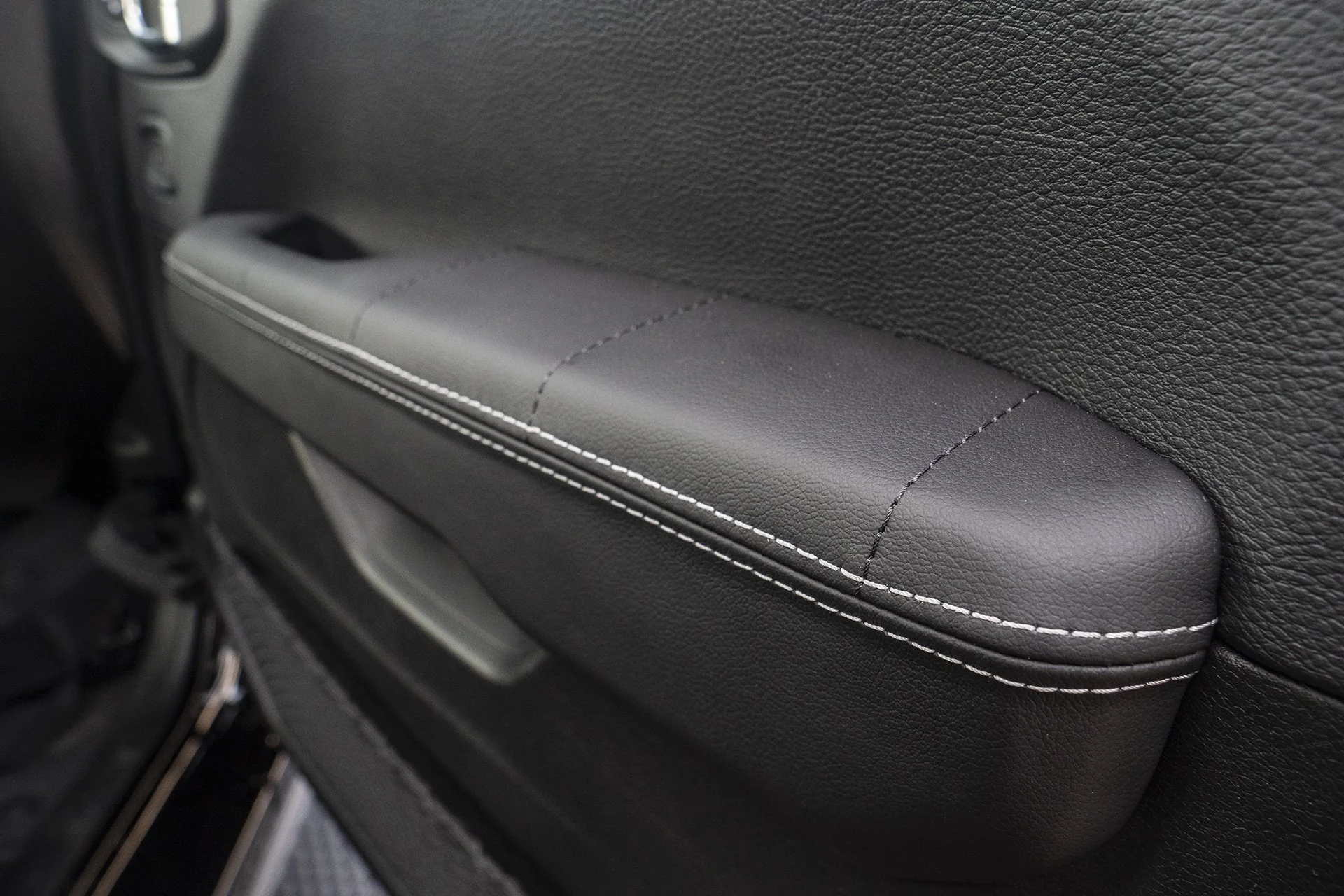 Jeep Wrangler JL 4 Door (2018 Onwards) Comfort Leather Interior - Image 22