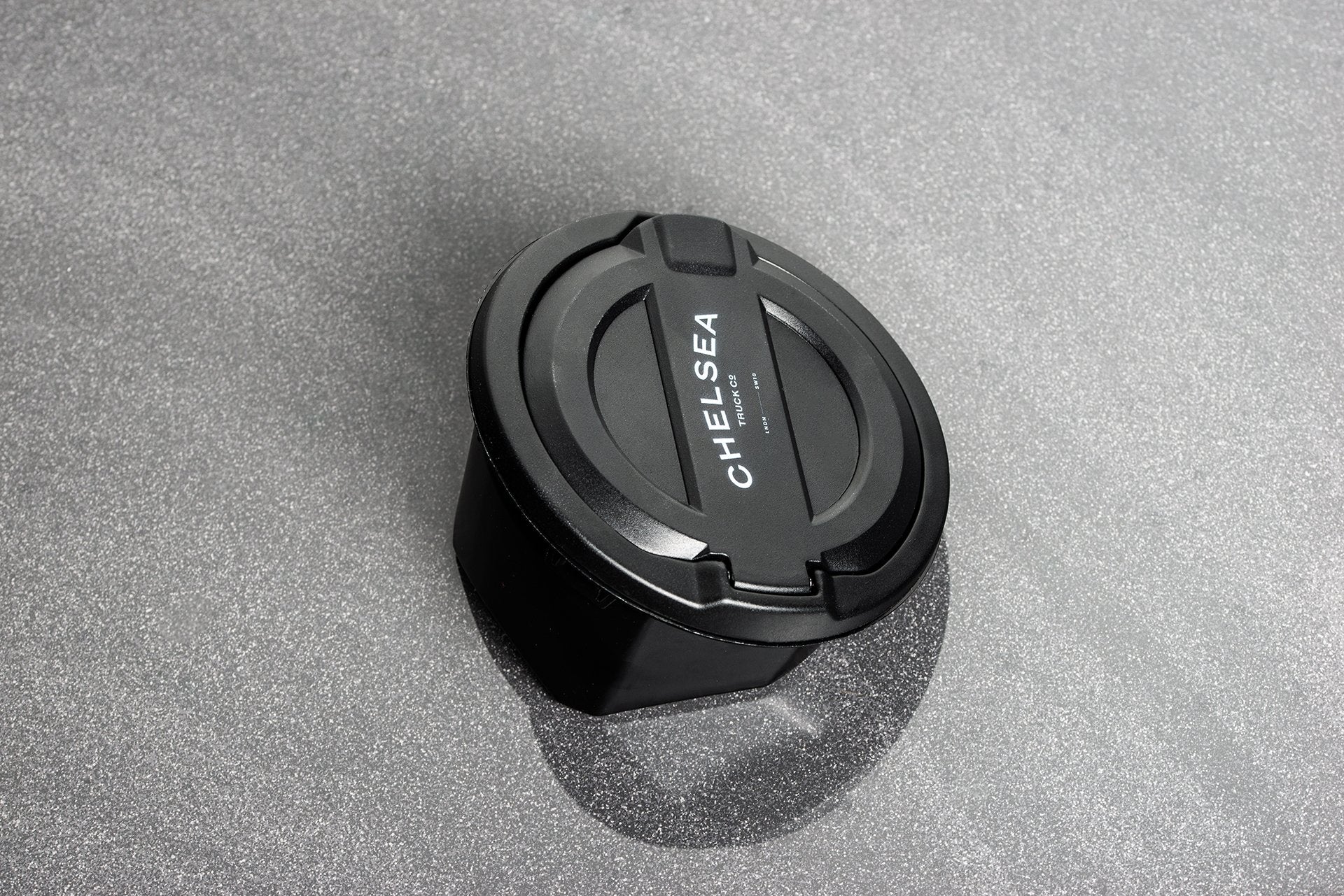 Jeep Wrangler JL (2018 Onwards) Chelsea Truck Company logo Fuel Filler Cap - Image 4