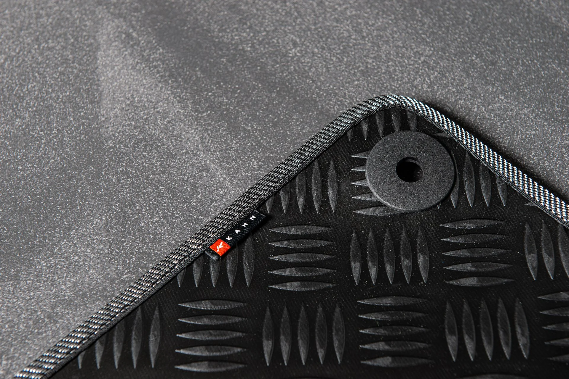 Jeep Wrangler JL (2018 Onwards) Chequered Rubber Mats - 4 Door - Image 4