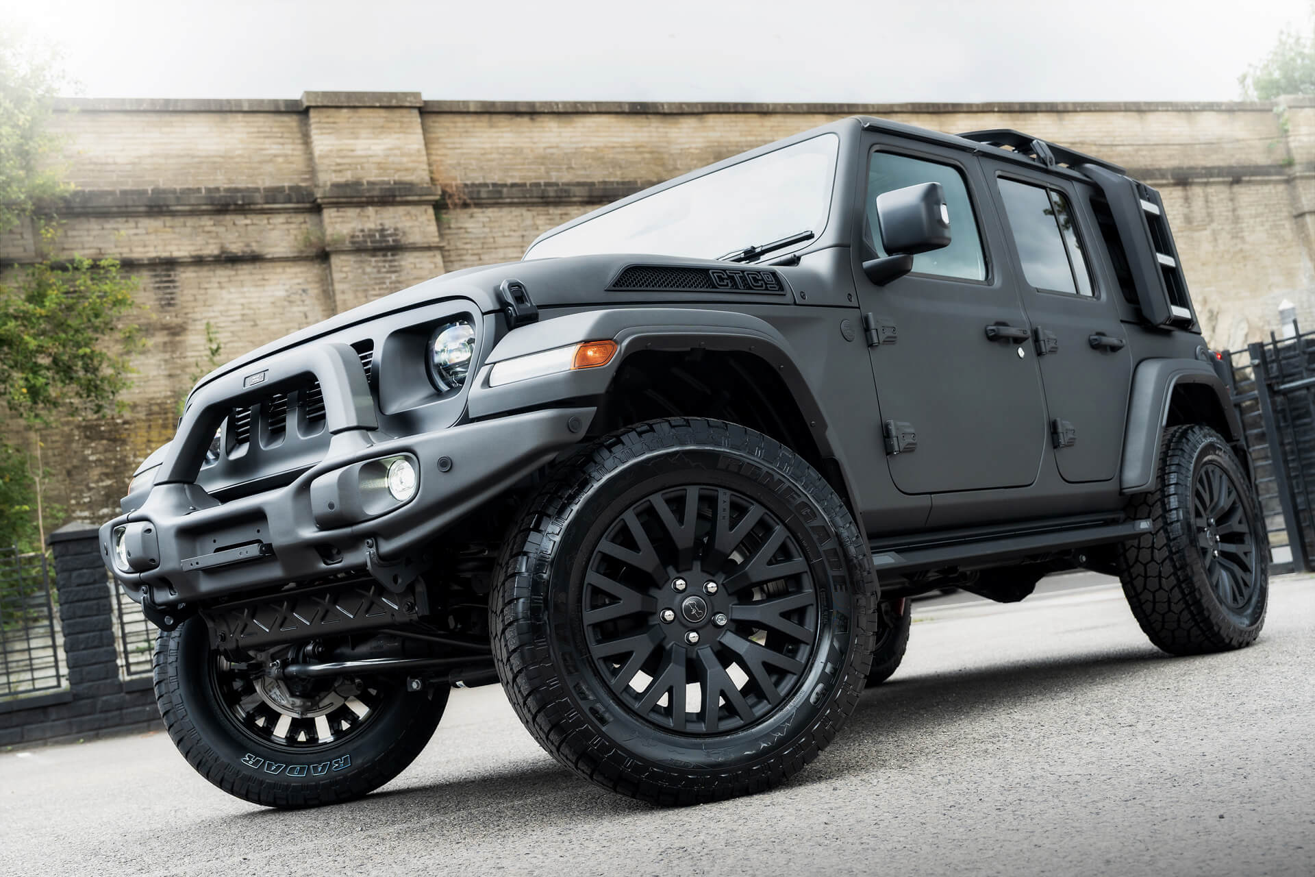 JEEP WRANGLER JL (2018 Onwards) Expedition Front Bumper with Integrated A Bar - Image 23