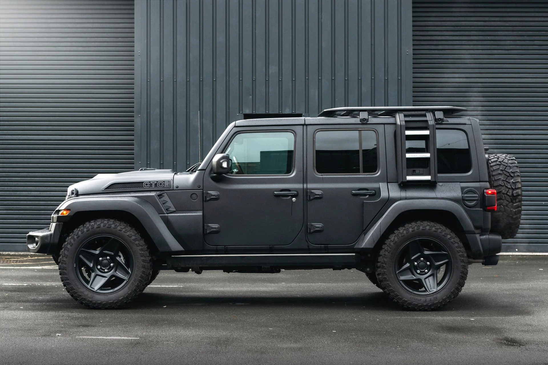 JEEP WRANGLER JL (2018 Onwards) Expedition Roof Rack and Side Ladder - Image 14
