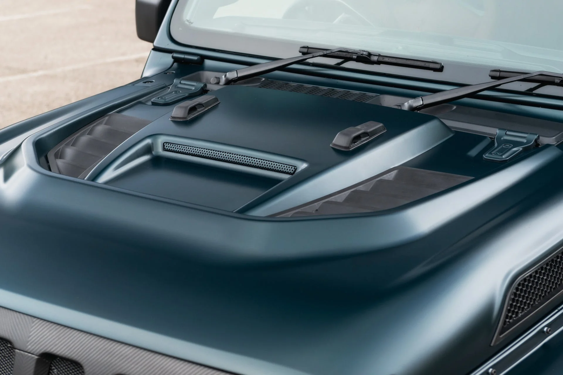 JEEP WRANGLER JL (2018 Onwards) Iron Man Vented Bonnet - Image 14