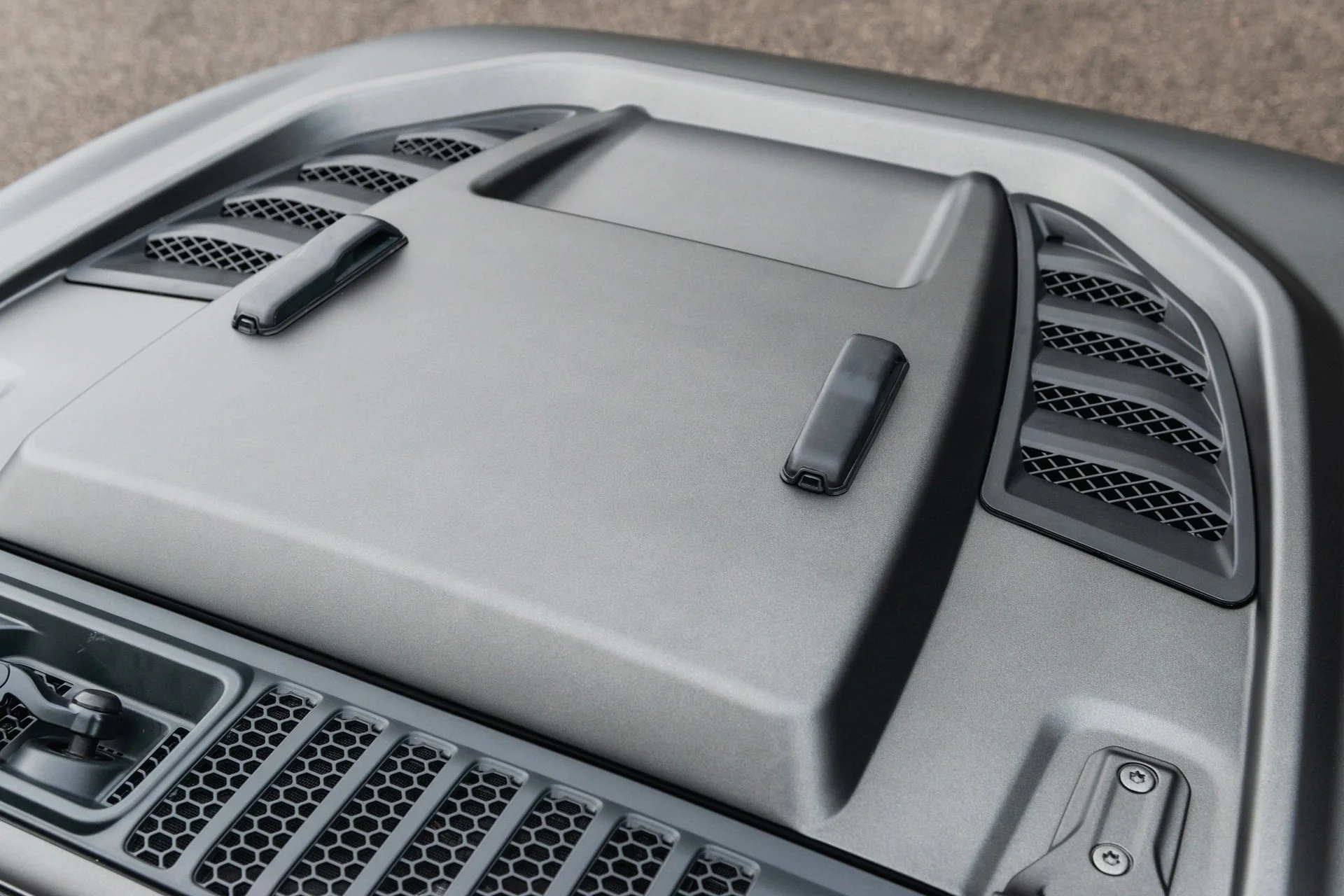 JEEP WRANGLER JL (2018 Onwards) Iron Man Vented Bonnet - Image 32