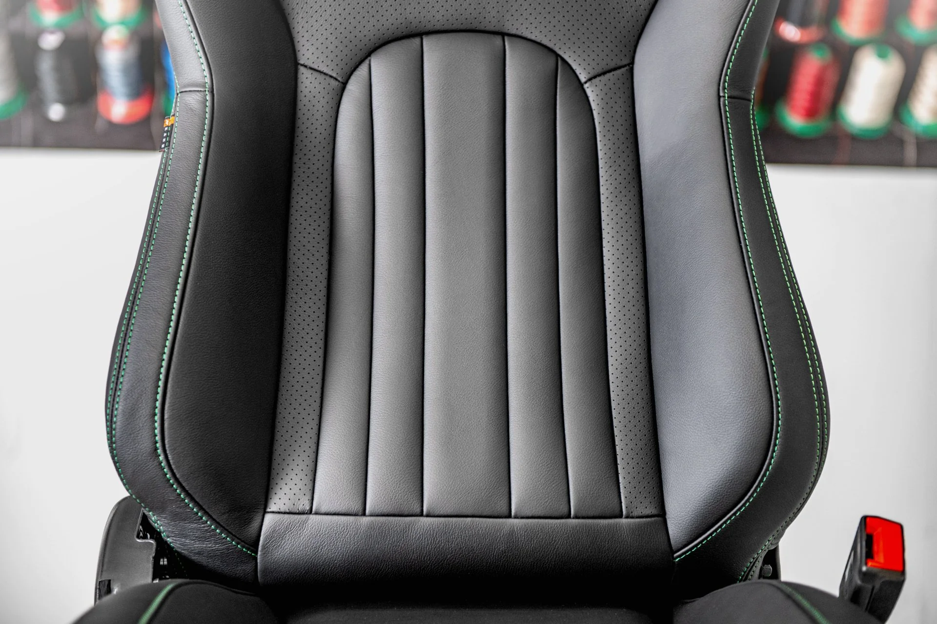 Jeep Wrangler JL (2018 Onwards) Lightweight Vegan Leather Heritage Sport Seats - Image 15
