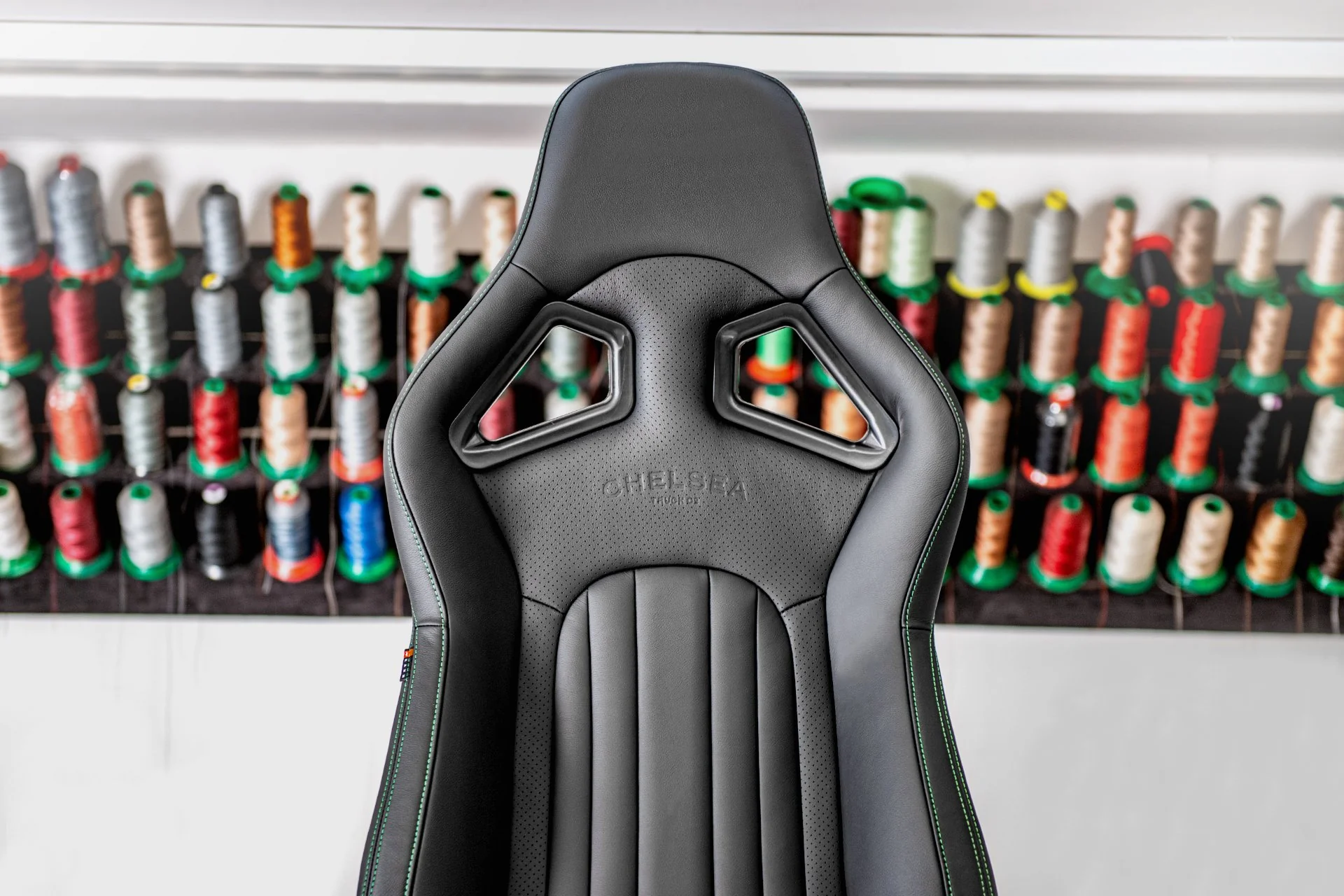 Jeep Wrangler JL (2018 Onwards) Lightweight Vegan Leather Heritage Sport Seats - Image 17