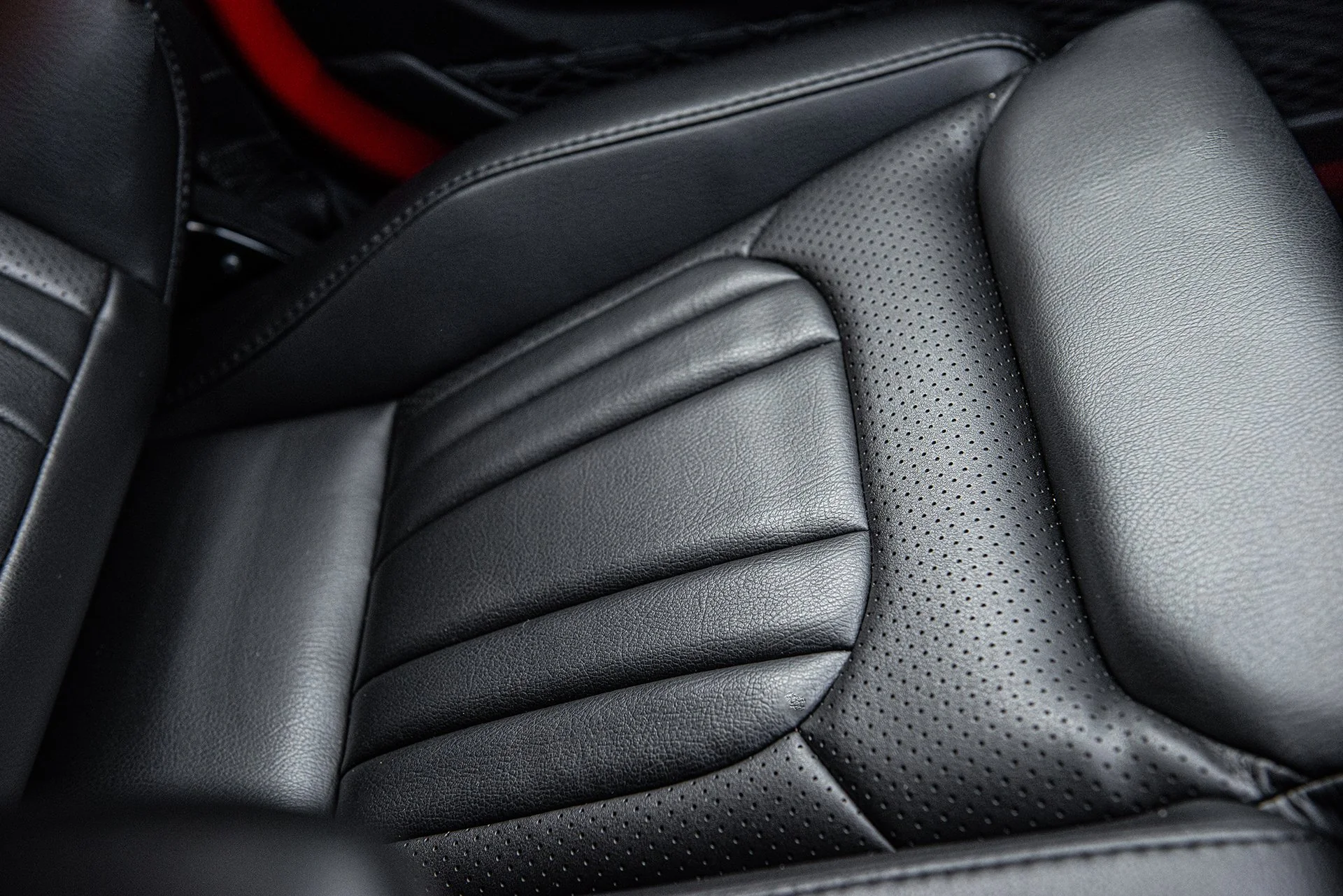 Jeep Wrangler JL (2018 Onwards) Lightweight Vegan Leather Heritage Sport Seats - Image 27