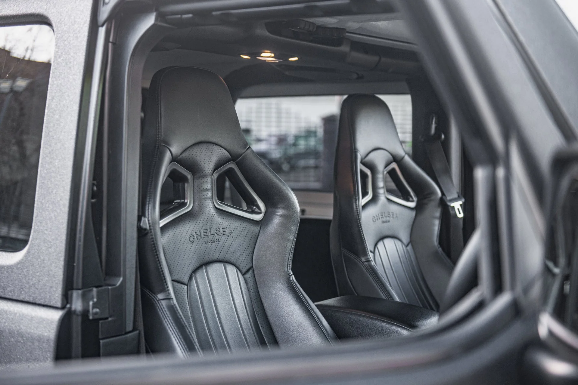 Jeep Wrangler JL (2018 Onwards) Lightweight Vegan Leather Heritage Sport Seats - Image 31
