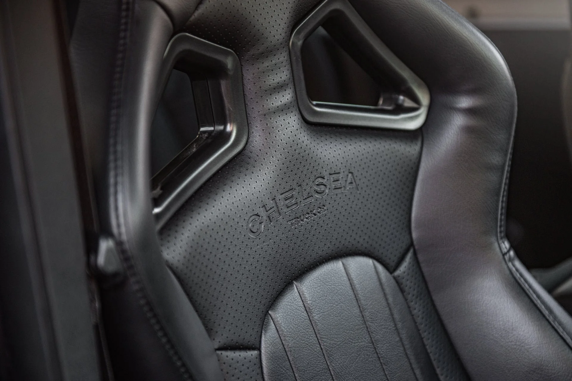 Jeep Wrangler JL (2018 Onwards) Lightweight Vegan Leather Heritage Sport Seats - Image 34