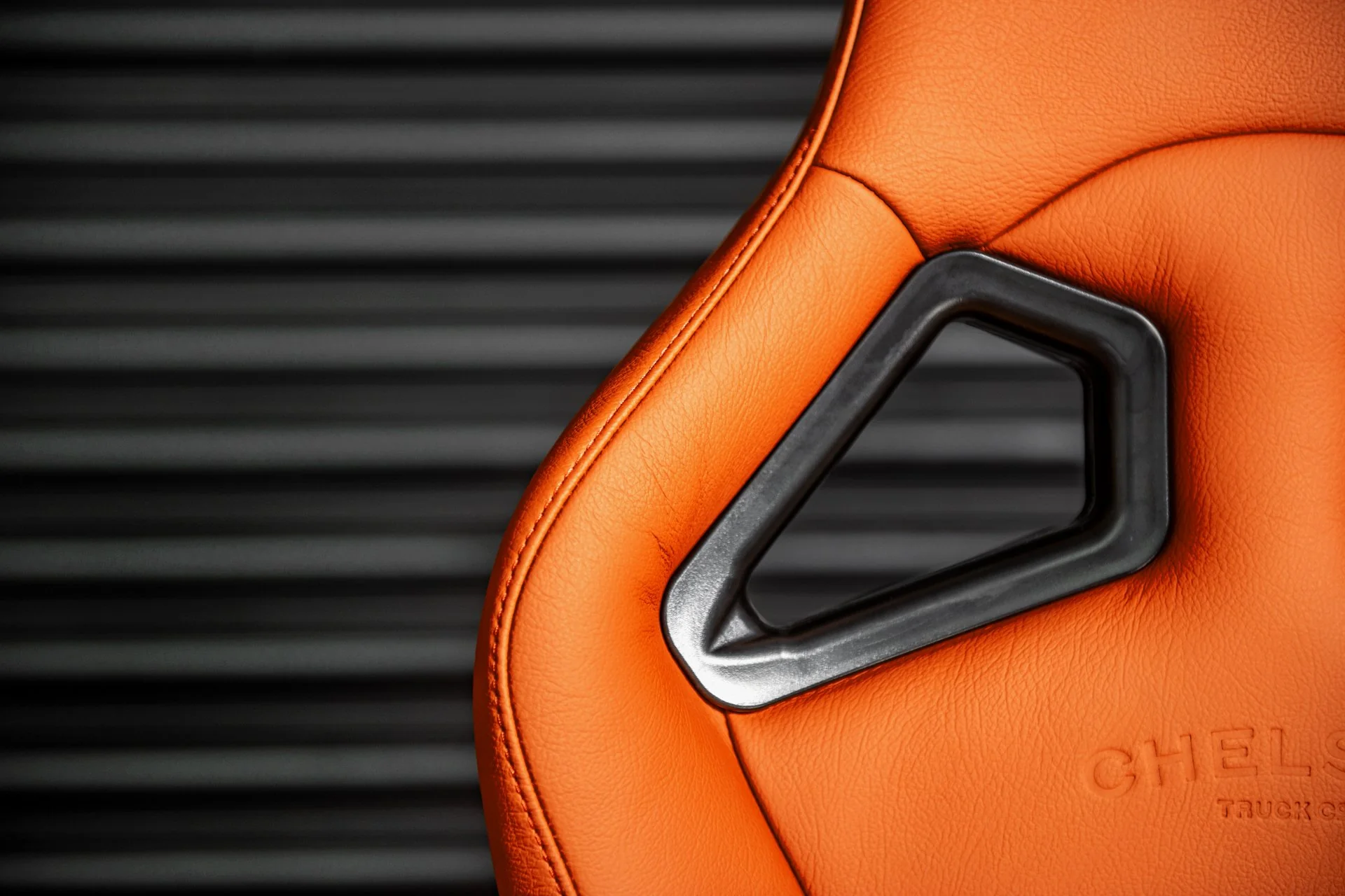 Jeep Wrangler JL (2018 Onwards) Lightweight Vegan Leather Heritage Sport Seats - Image 7