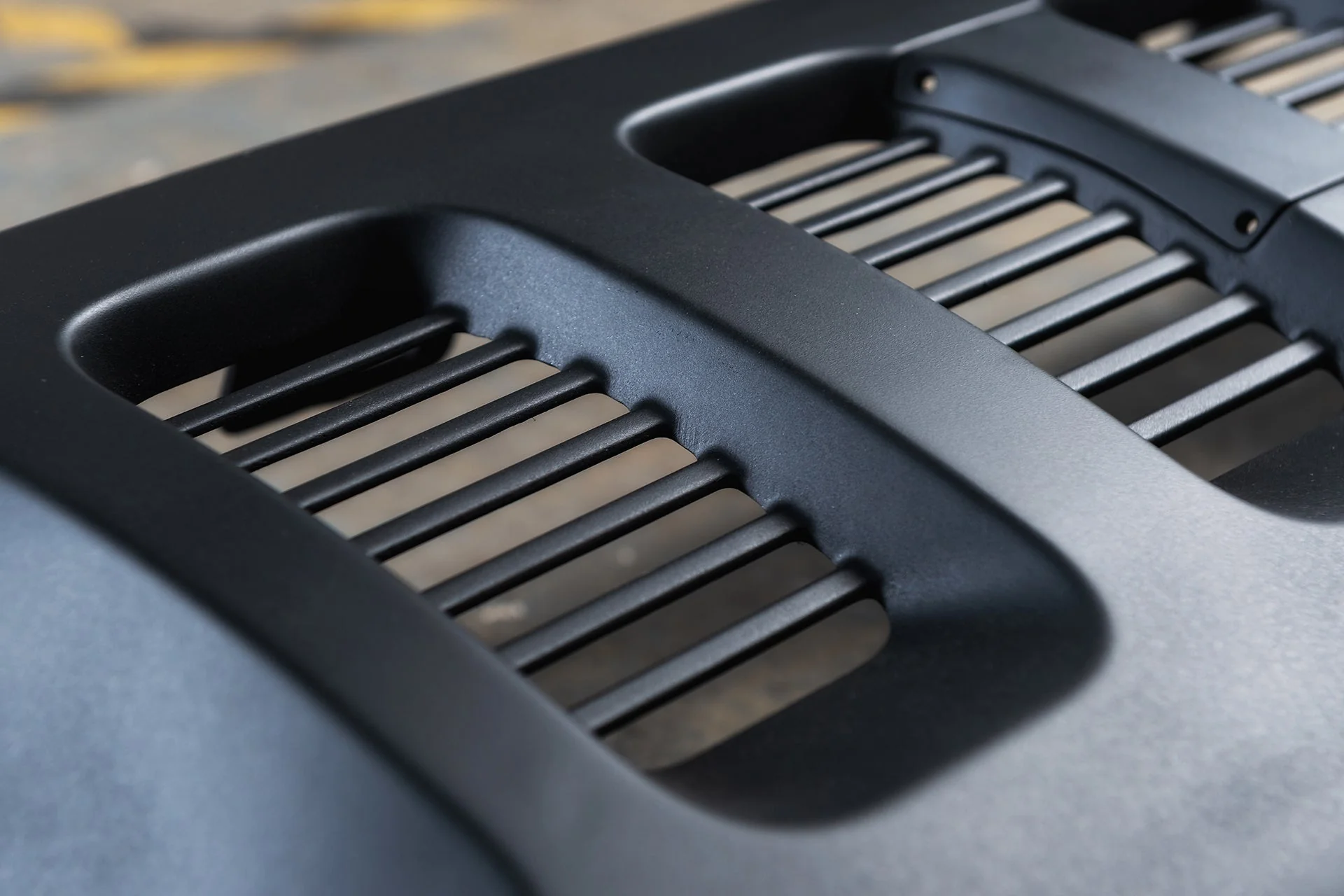 JEEP WRANGLER JL (2018 Onwards) SLIMLINE 4 SLOT FRONT GRILLE - Image 23