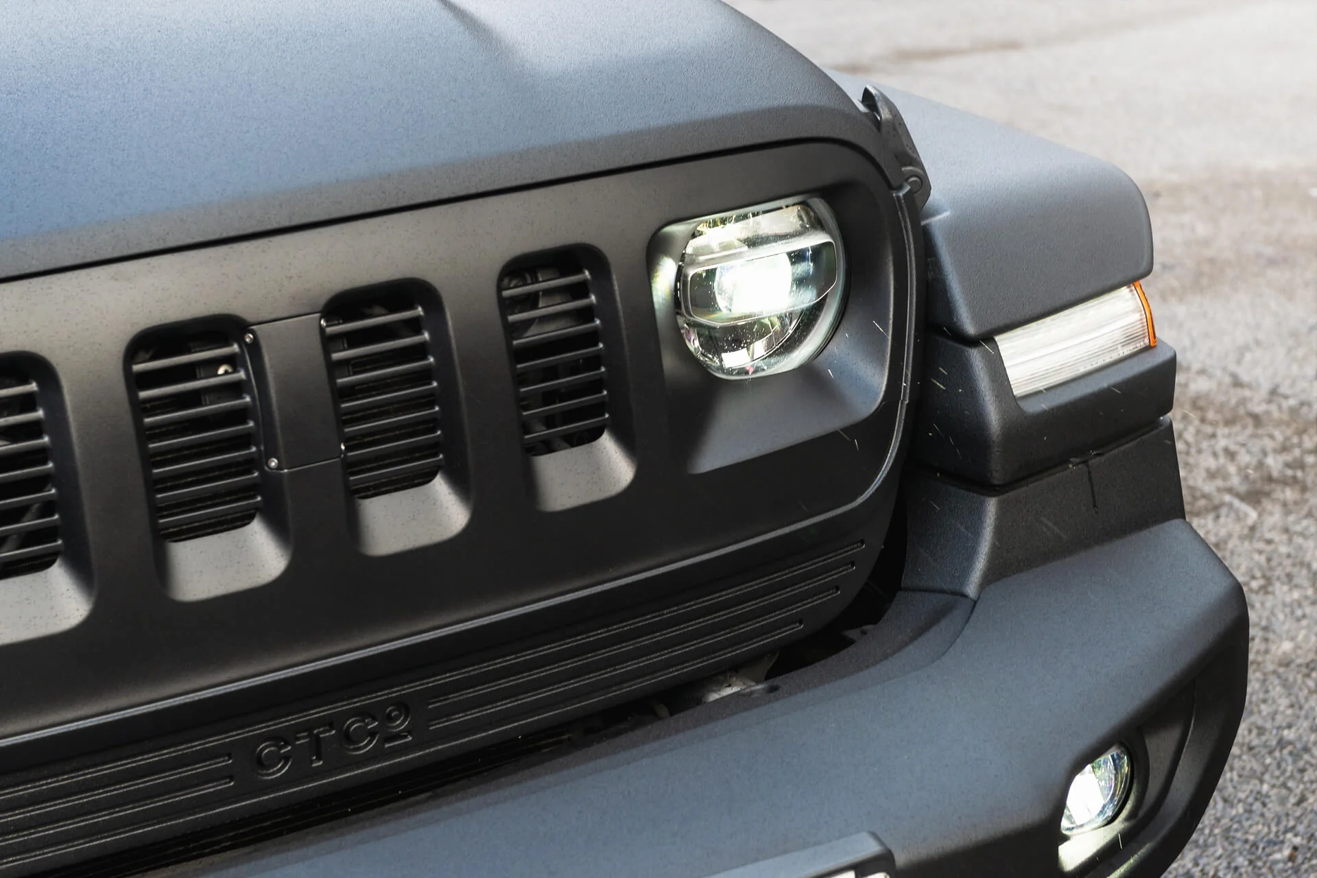 JEEP WRANGLER JL (2018 Onwards) SLIMLINE 4 SLOT FRONT GRILLE - Image 31