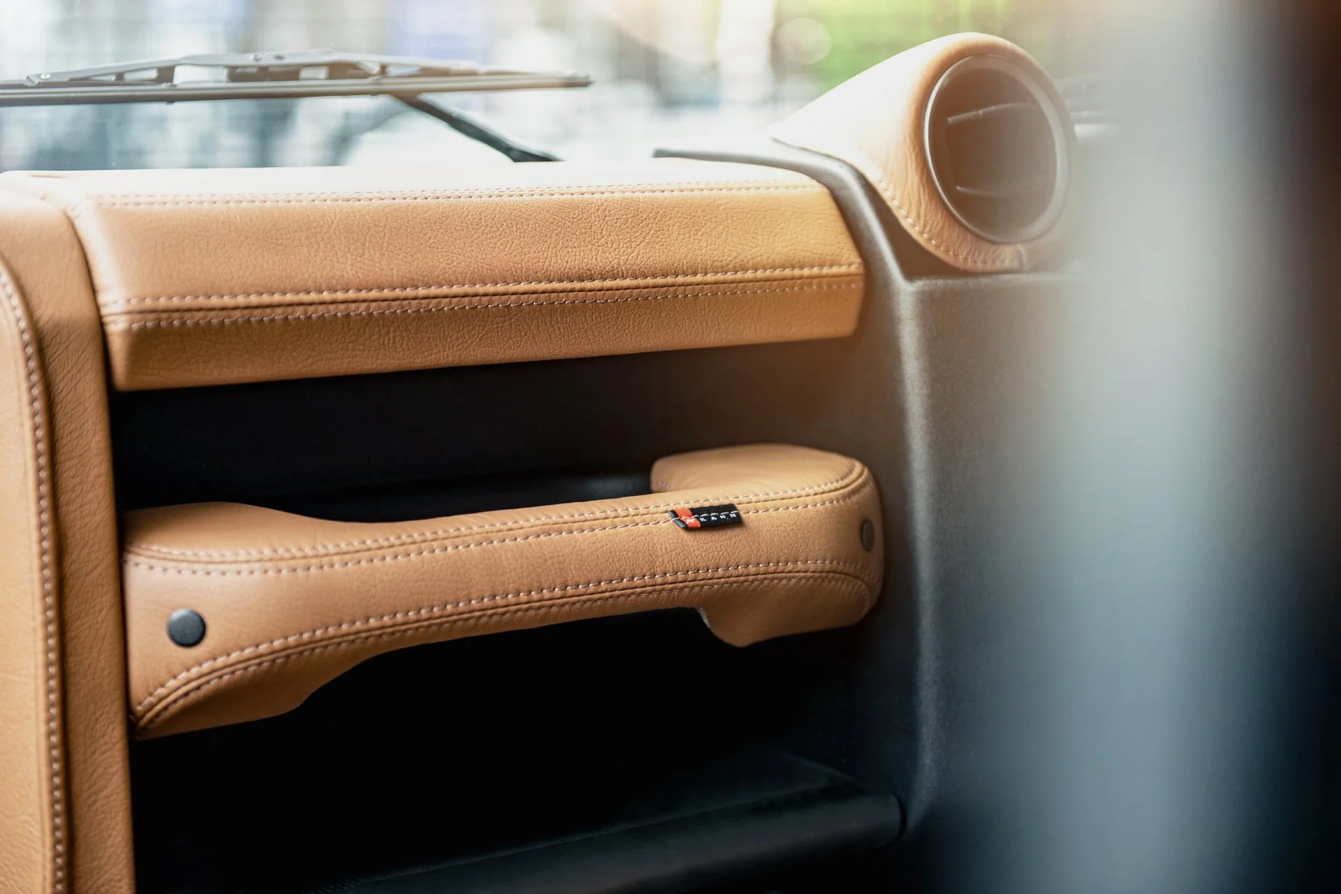 Land Rover Defender 110 (1991-2016) Sport Leather Interior - Image 8