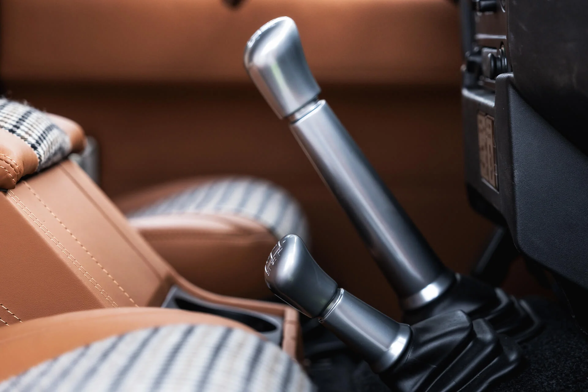 Land Rover Defender (1991-2016) Gear Stick with Diff Lock - Image 3