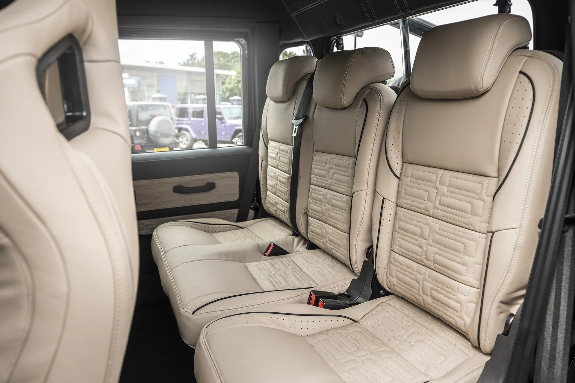 Land Rover Defender 110 (1991-2016) Sport Leather Interior - Image 6