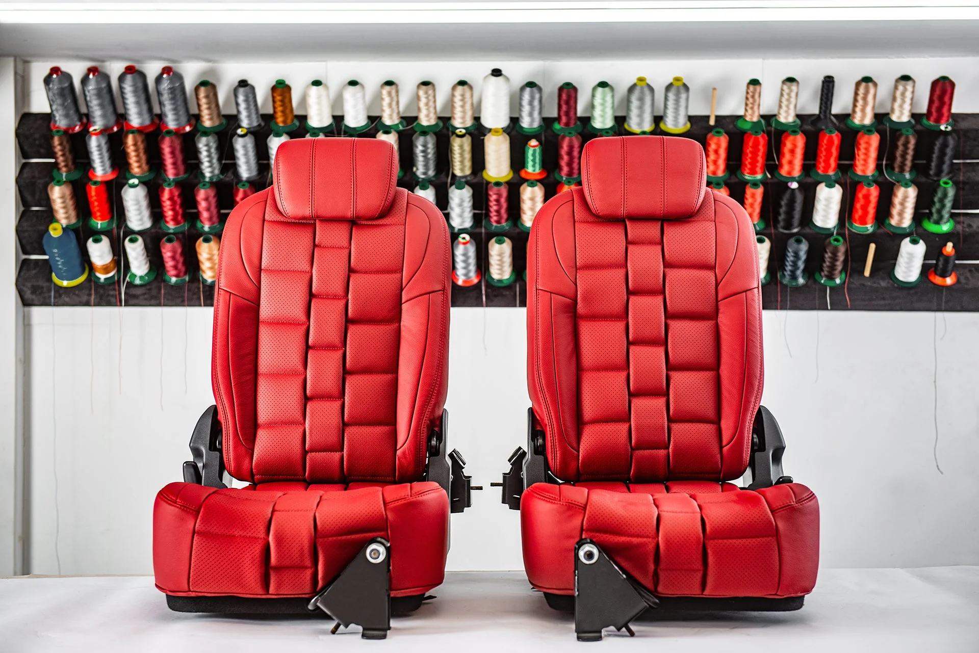 Land Rover Defender 110 (1991-2016) Comfort Leather Interior - Image 12