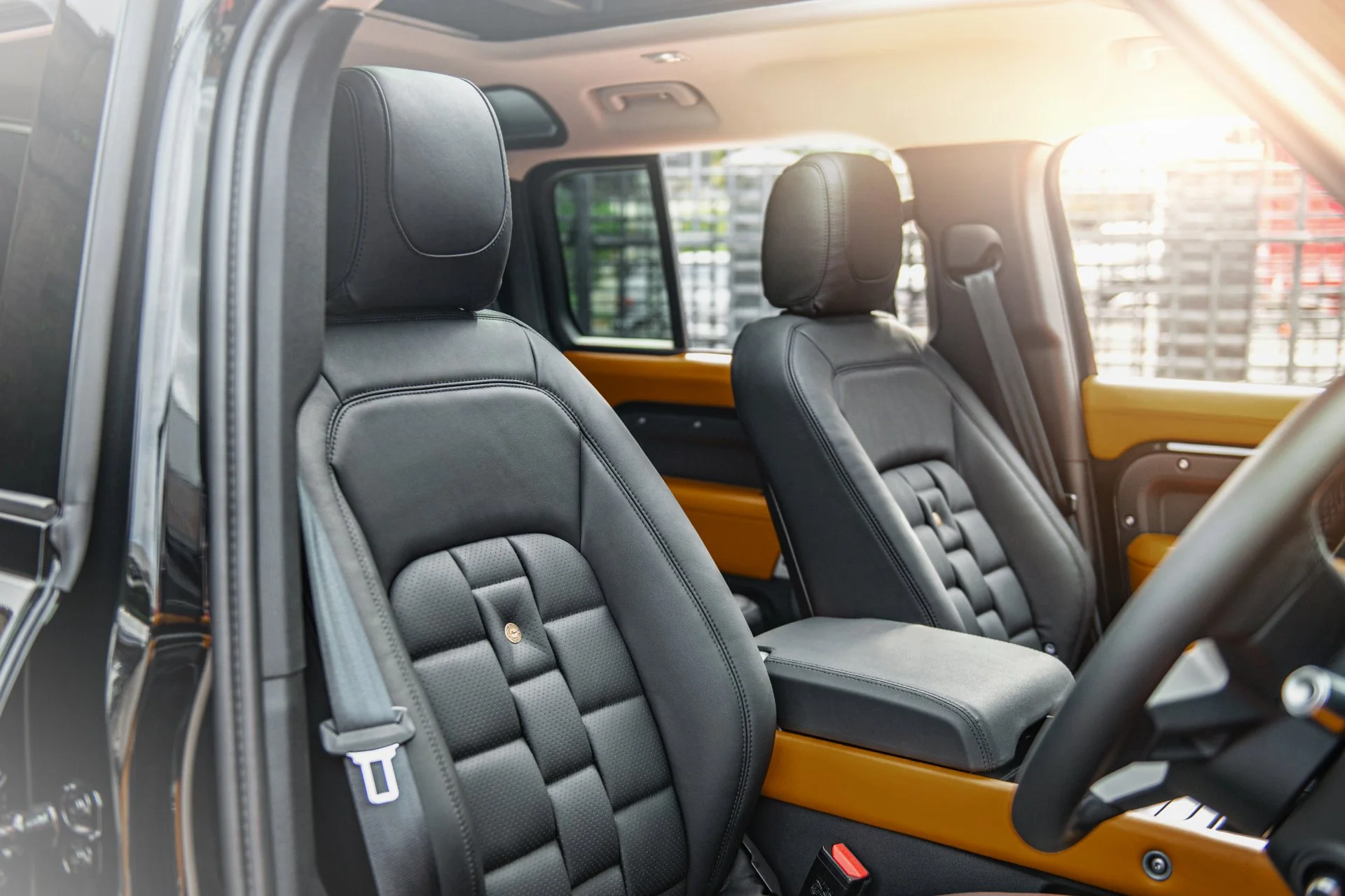 Land Rover Defender 110 (2020 Onwards) Environment 1: Upper, Middle and Lower Interior - Image 3