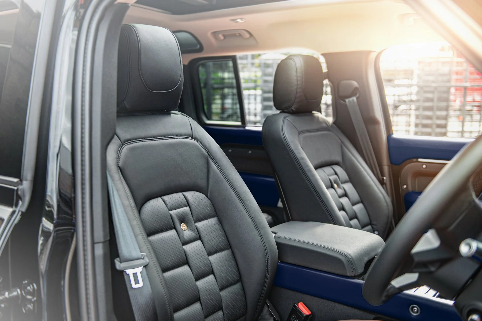 Land Rover Defender 110 (2020 Onwards) Environment 1: Upper, Middle and Lower Interior - Image 3