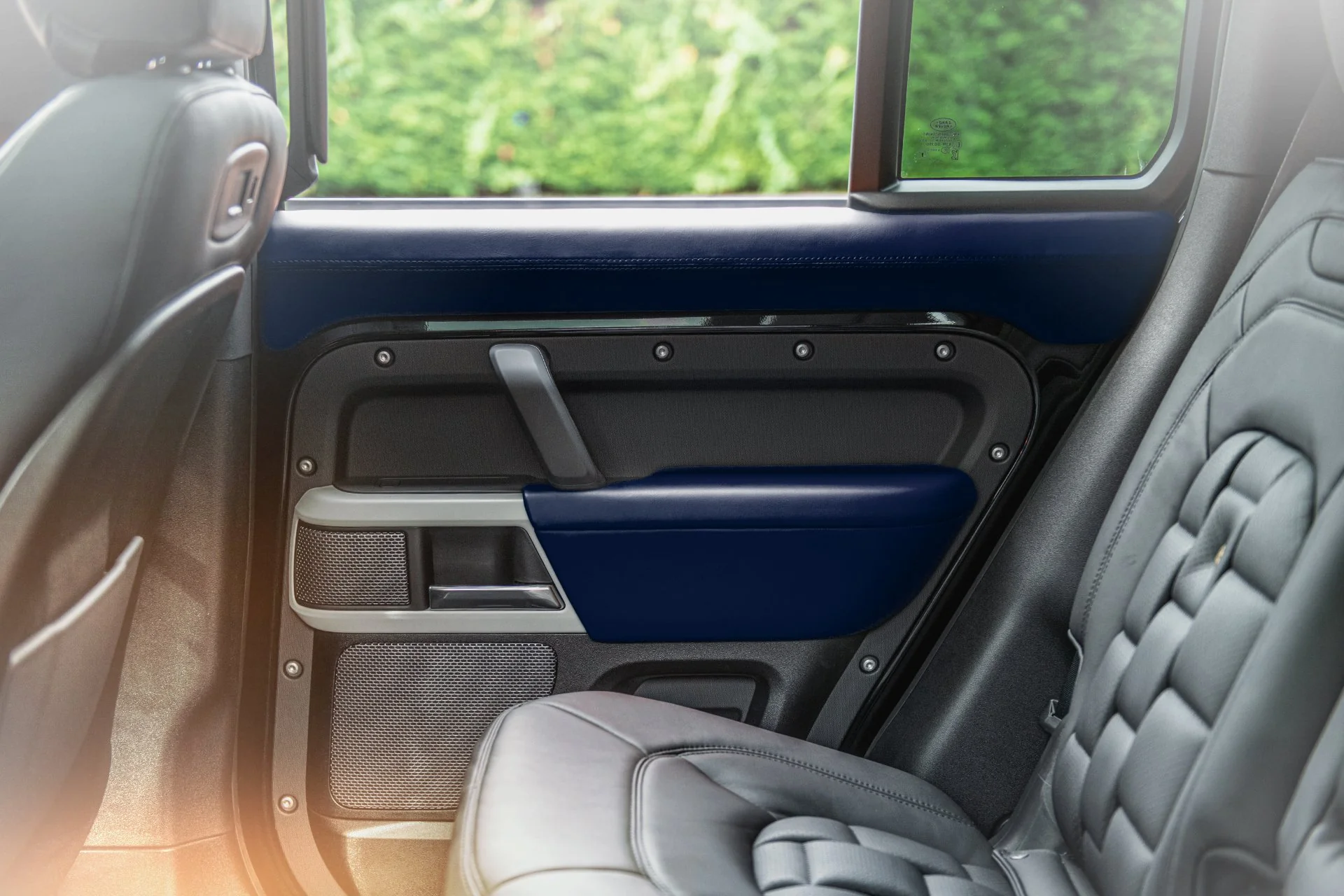 Land Rover Defender 110 (2020 Onwards) Environment 1: Upper, Middle and Lower Interior - Image 4