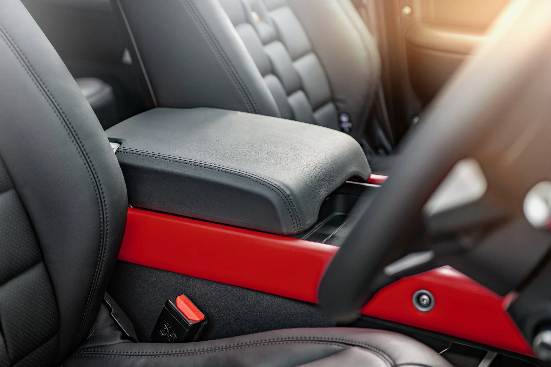 Land Rover Defender 110 (2020 Onwards) Environment 2: Upper and Lower Volcanic Red Interior - Image 2