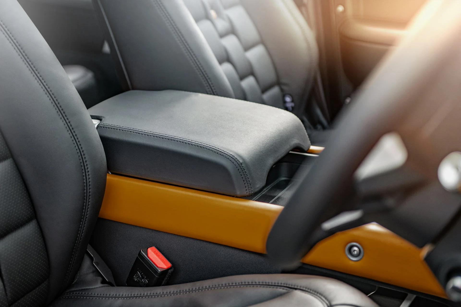 Land Rover Defender 110 (2020 Onwards) Environment 2: Upper and Lower Volcanic Yellow Interior - Image 2